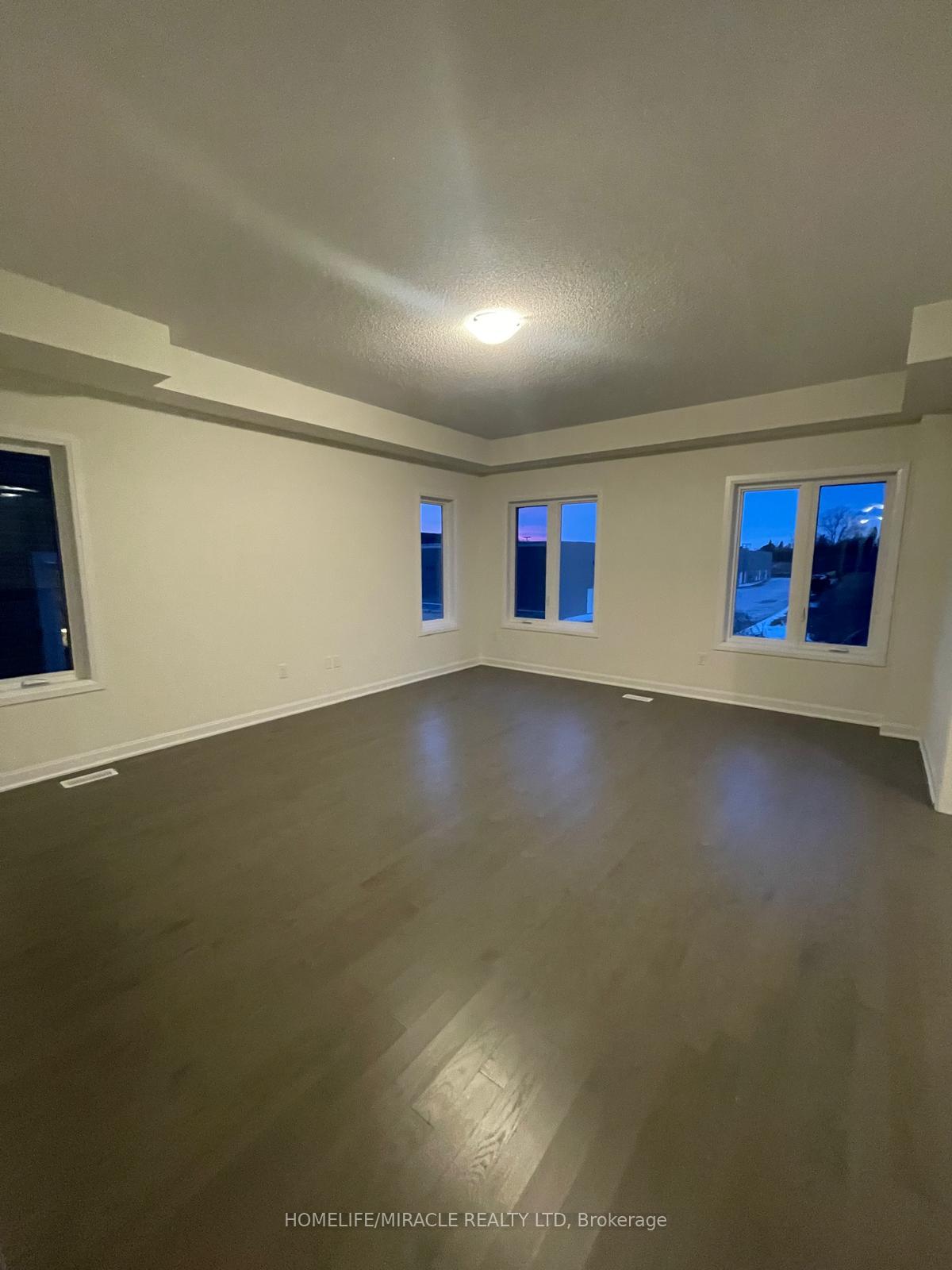 Photo 7 of 113 Windermere Boulevard, Loyalist, Bath — HOMEH