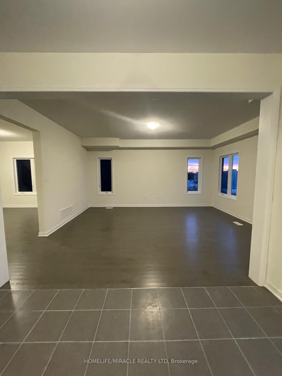 Photo 10 of 113 Windermere Boulevard, Loyalist, Bath — HOMEH