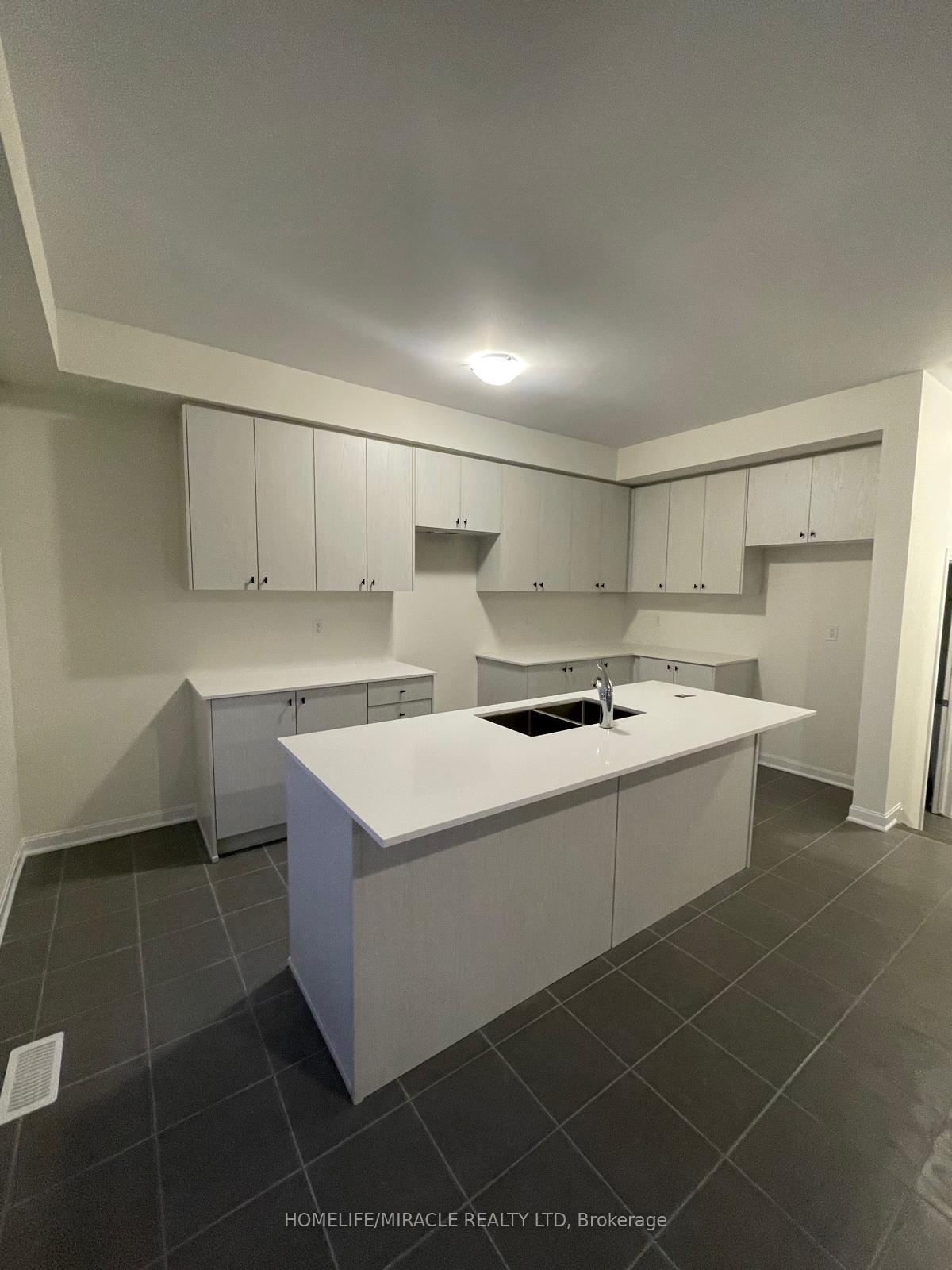 Photo 11 of 113 Windermere Boulevard, Loyalist, Bath — HOMEH