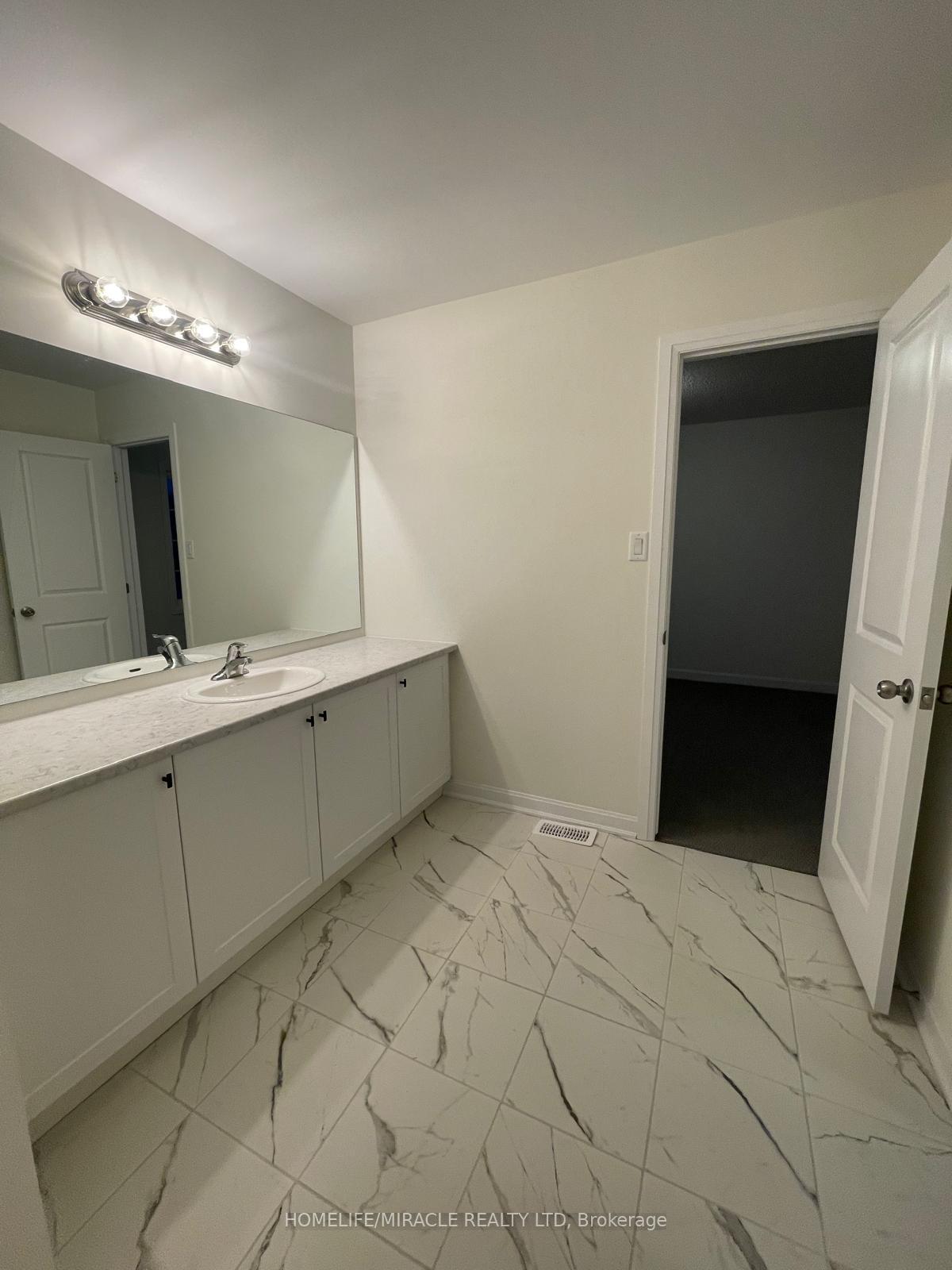 Photo 16 of 113 Windermere Boulevard, Loyalist, Bath — HOMEH