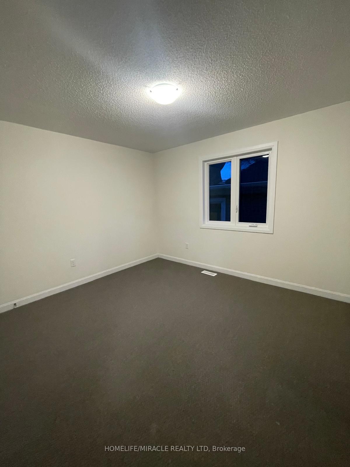 Photo 20 of 113 Windermere Boulevard, Loyalist, Bath — HOMEH