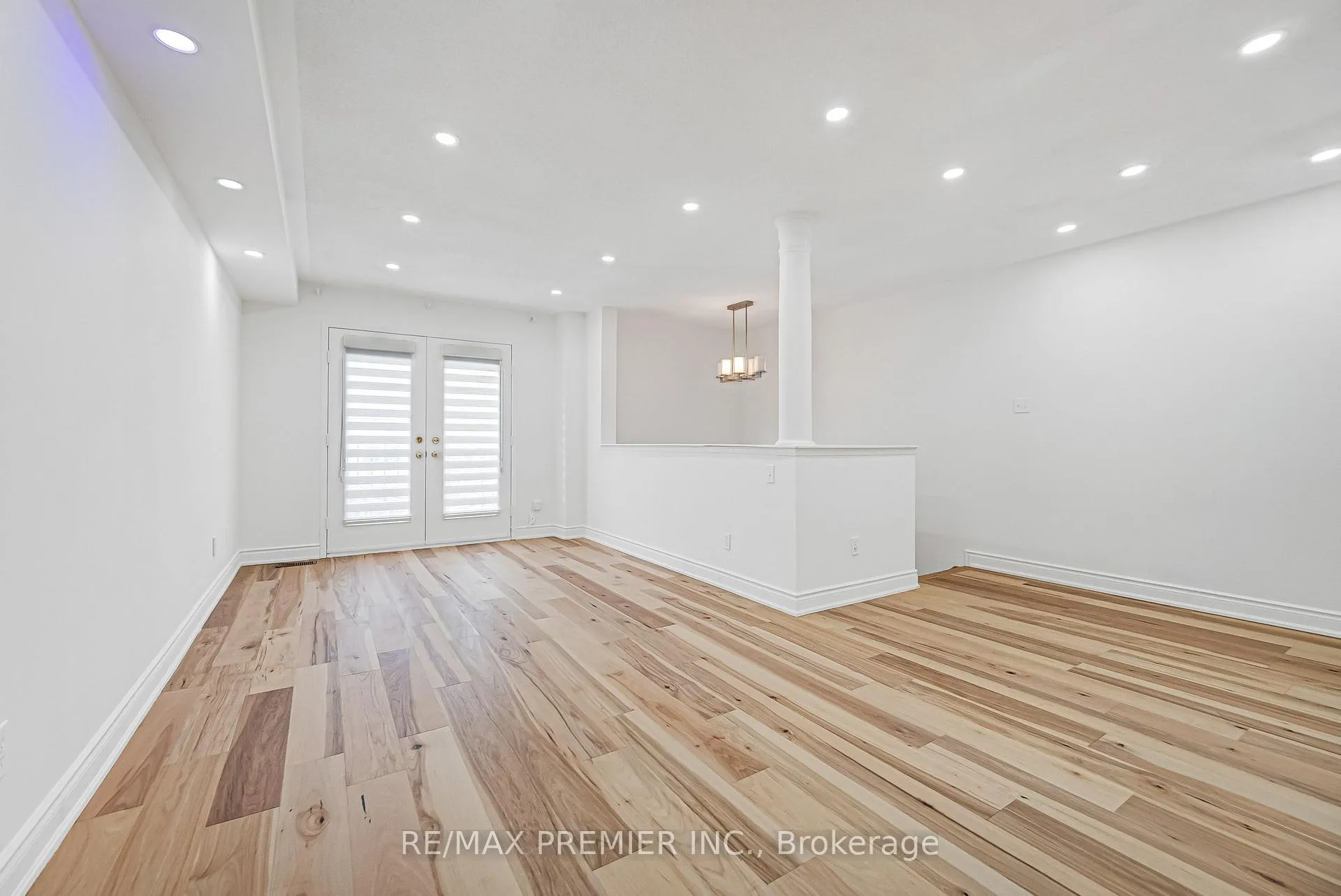 Photo 9 of Unit 27, 165 Fieldstone Drive, Vaughan, East Woodbridge — HOMEH
