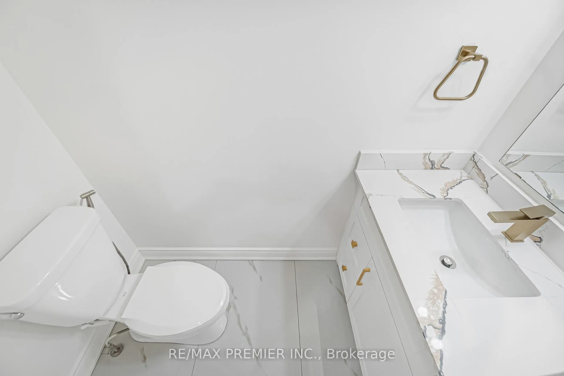 Photo 16 of Unit 27, 165 Fieldstone Drive, Vaughan, East Woodbridge — HOMEH