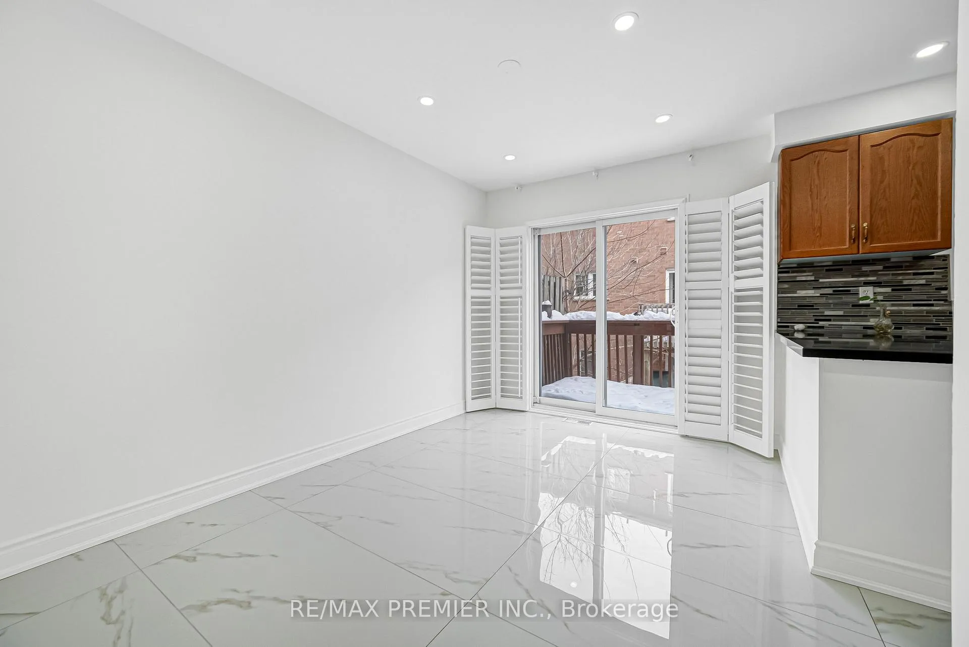 Photo 19 of Unit 27, 165 Fieldstone Drive, Vaughan, East Woodbridge — HOMEH