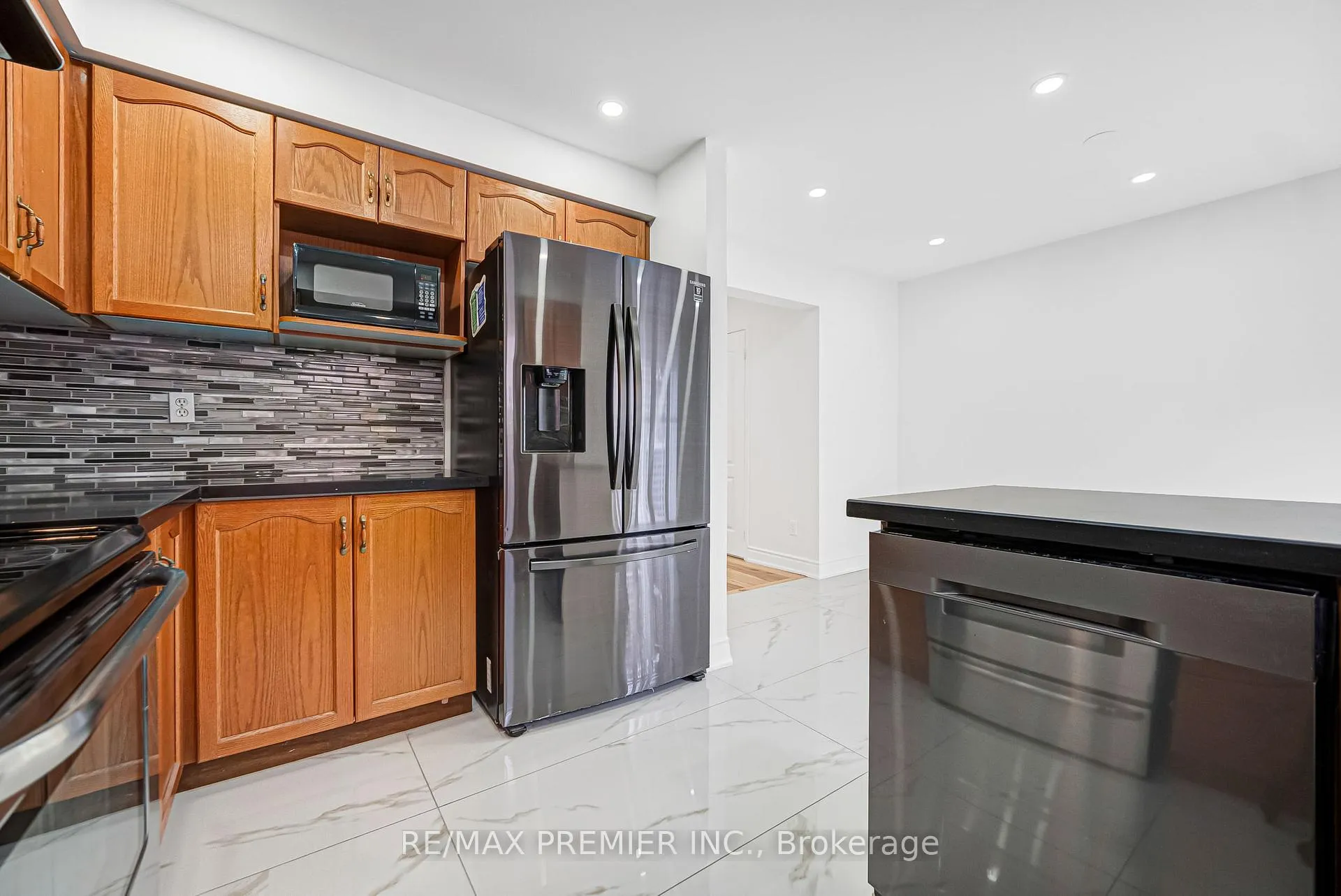 Photo 26 of Unit 27, 165 Fieldstone Drive, Vaughan, East Woodbridge — HOMEH