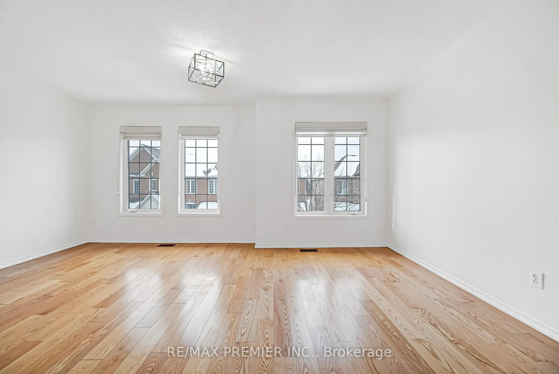 Photo 40 of Unit 27, 165 Fieldstone Drive, Vaughan, East Woodbridge — HOMEH