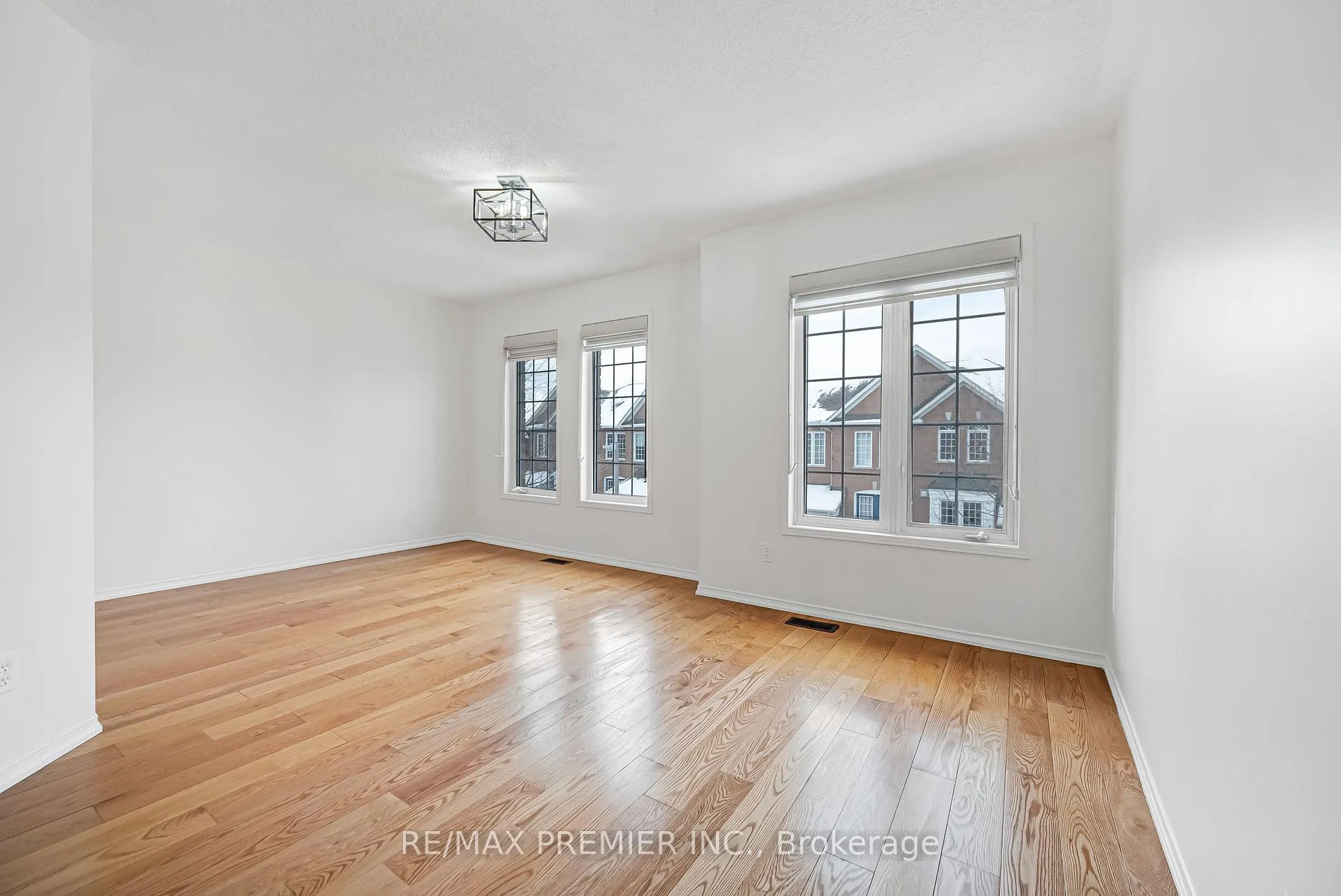 Photo 41 of Unit 27, 165 Fieldstone Drive, Vaughan, East Woodbridge — HOMEH