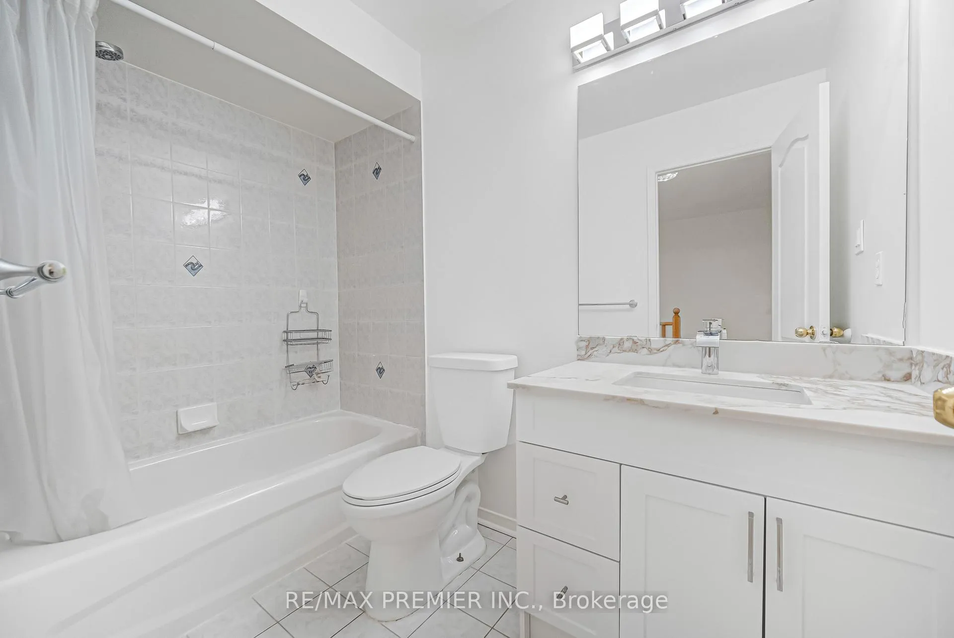 Photo 44 of Unit 27, 165 Fieldstone Drive, Vaughan, East Woodbridge — HOMEH
