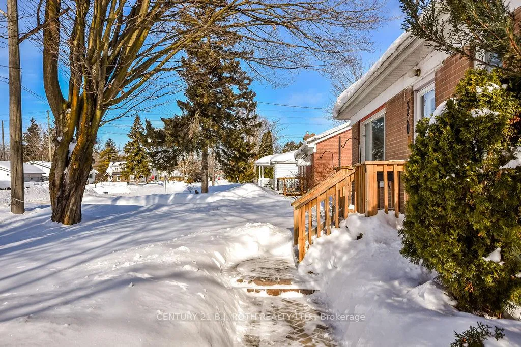 Photo 6 of 350 Millard Street, Orillia — HOMEH