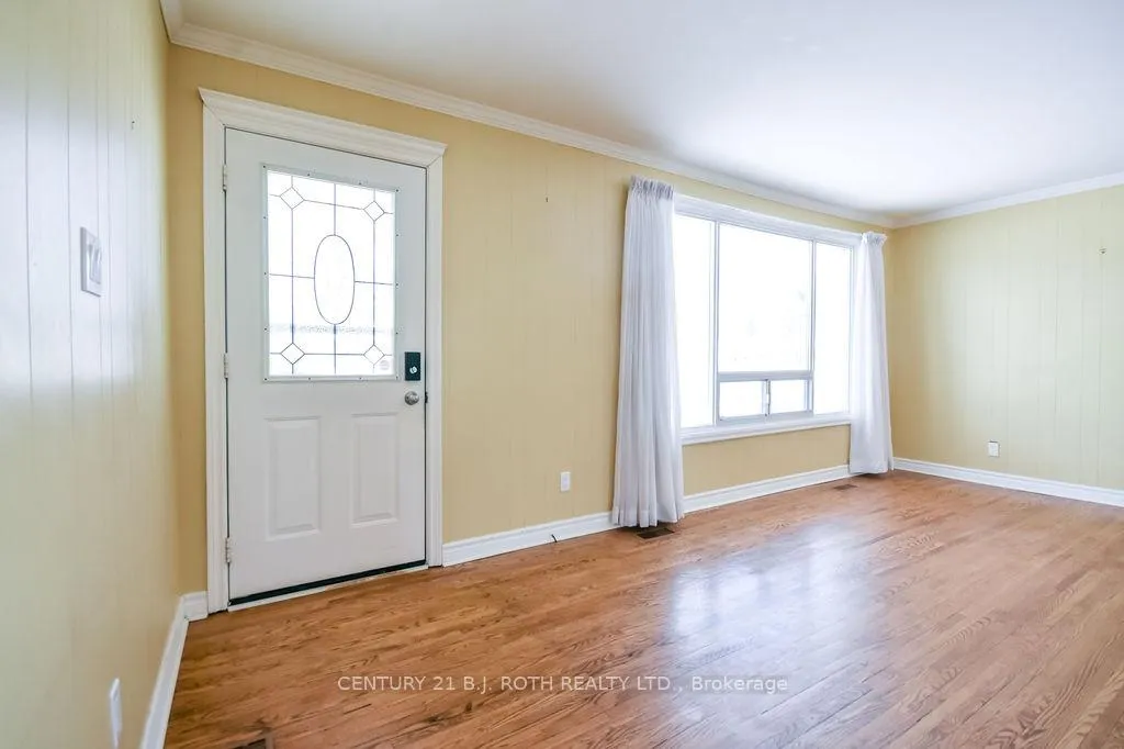 Photo 13 of 350 Millard Street, Orillia — HOMEH