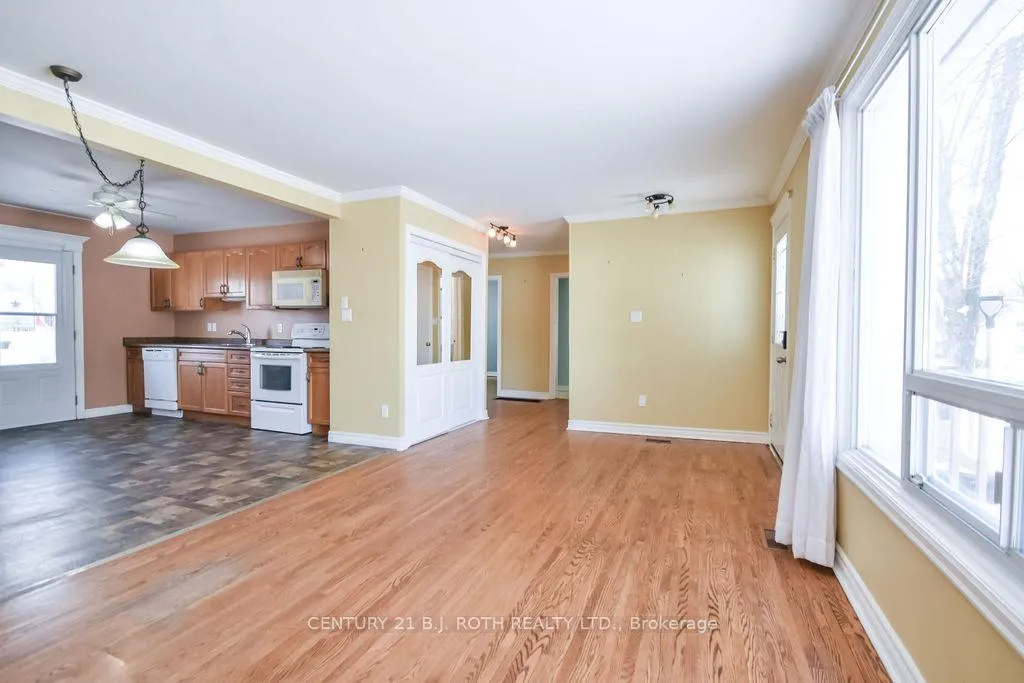 Photo 15 of 350 Millard Street, Orillia — HOMEH