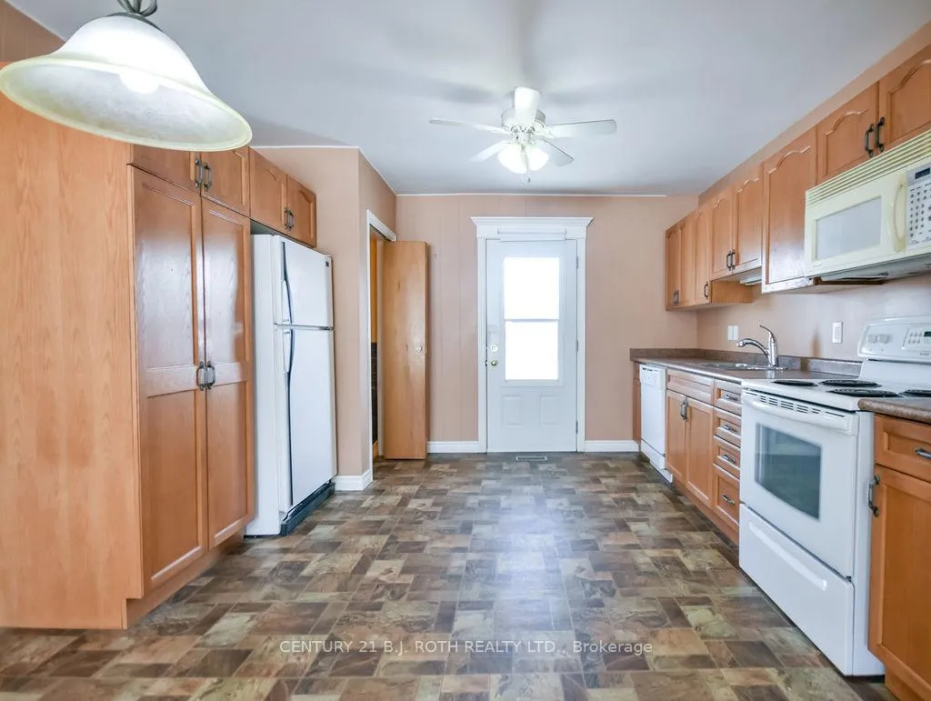 Photo 16 of 350 Millard Street, Orillia — HOMEH
