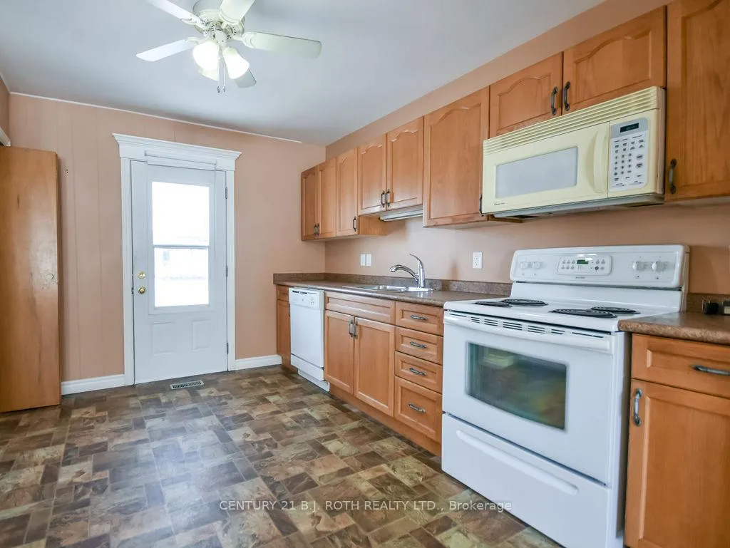 Photo 17 of 350 Millard Street, Orillia — HOMEH