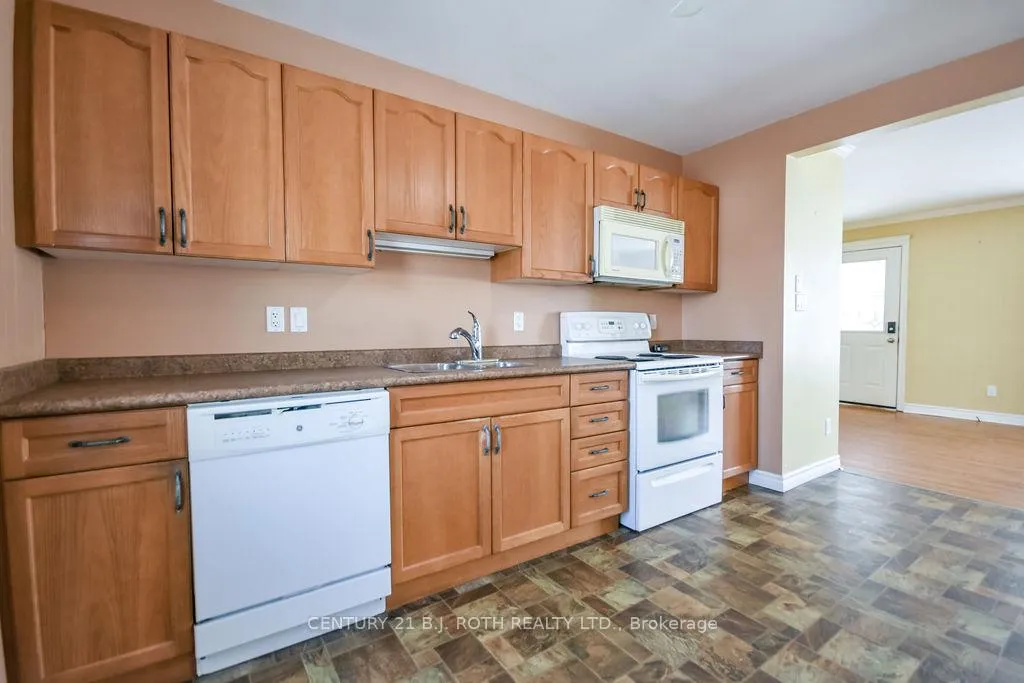 Photo 18 of 350 Millard Street, Orillia — HOMEH