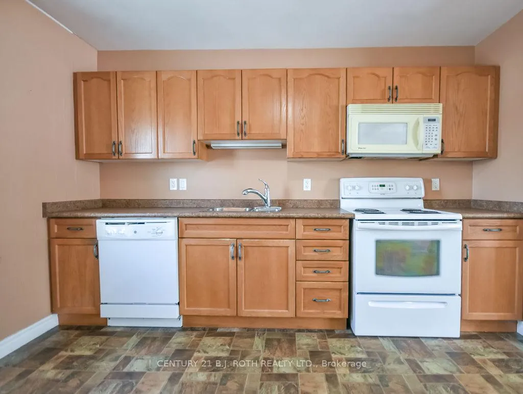 Photo 19 of 350 Millard Street, Orillia — HOMEH