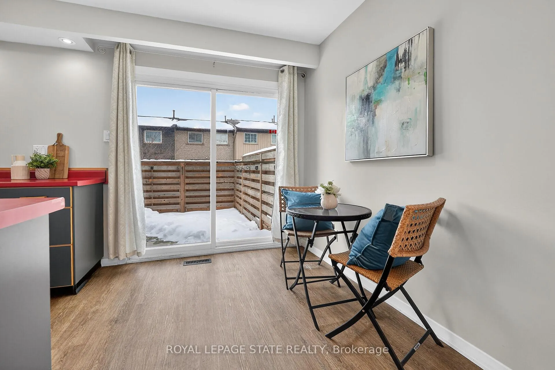Photo 10 of Unit 7, 567 Guelph Line, Burlington, Roseland — HOMEH