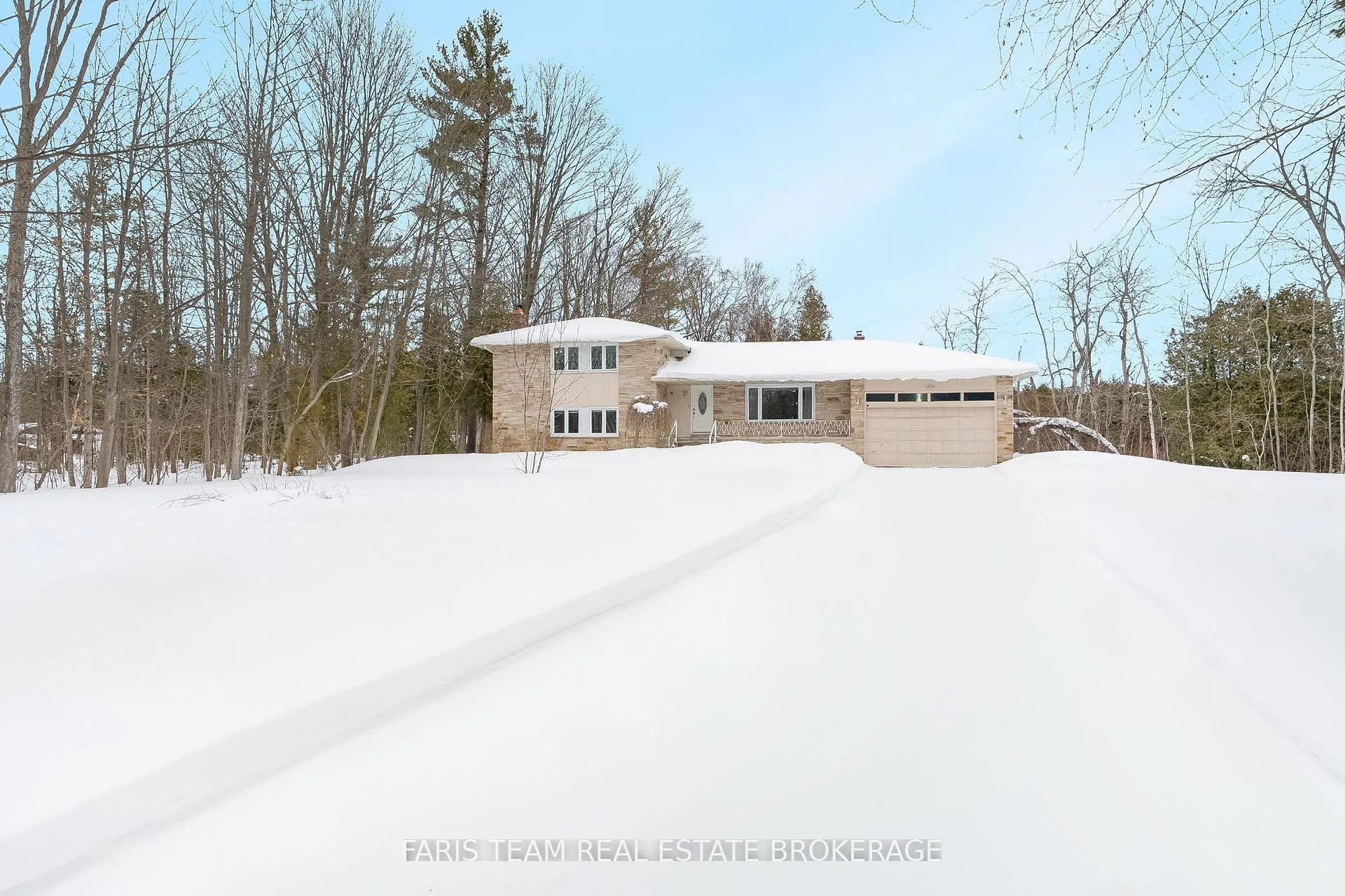 Photo 2 of 2597 George Johnston Road, Springwater, Minesing — HOMEH