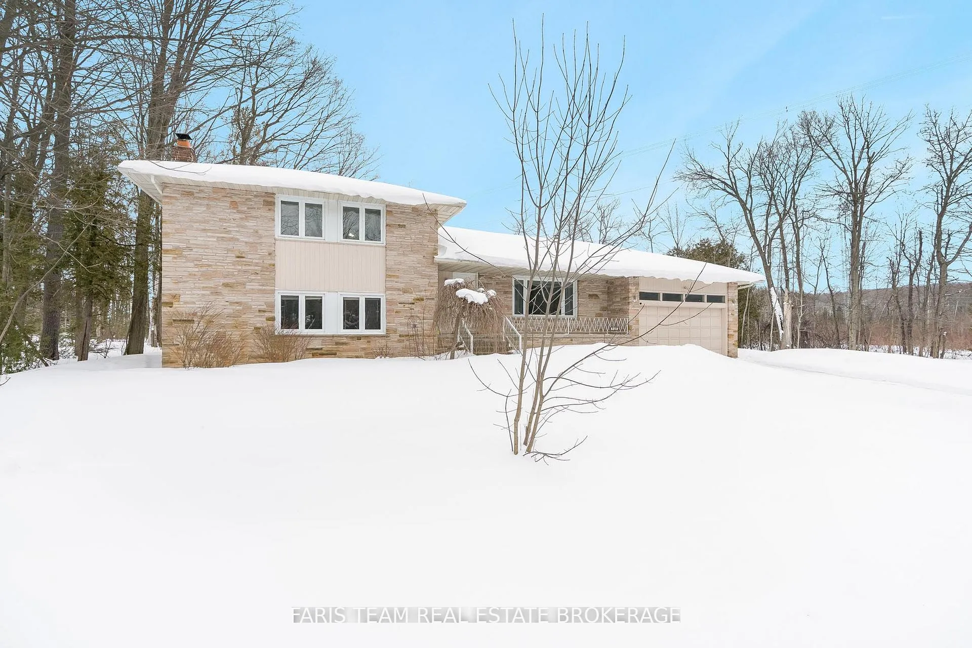 Photo 3 of 2597 George Johnston Road, Springwater, Minesing — HOMEH