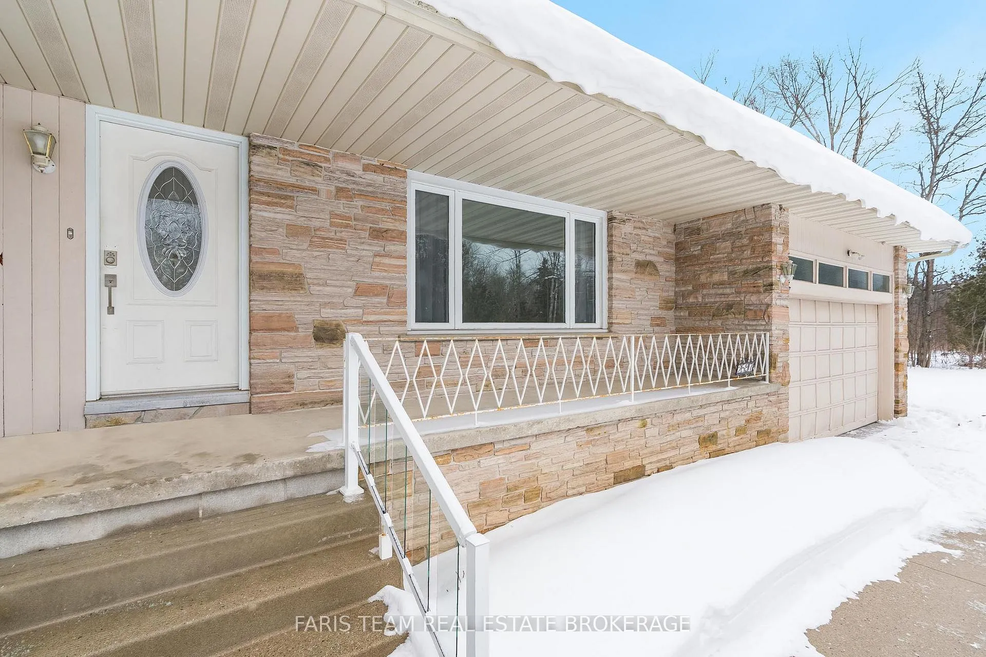 Photo 5 of 2597 George Johnston Road, Springwater, Minesing — HOMEH