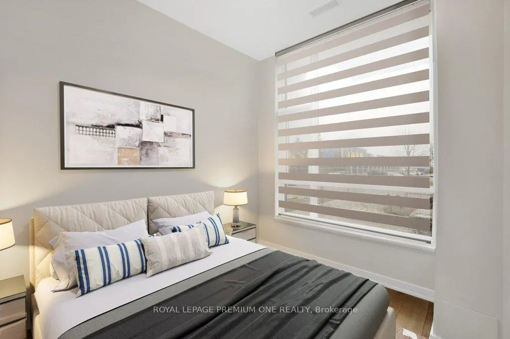 Photo 10 of Unit 106, 10 Honeycrisp Crescent, Vaughan, Vaughan Corporate Centre — HOMEH