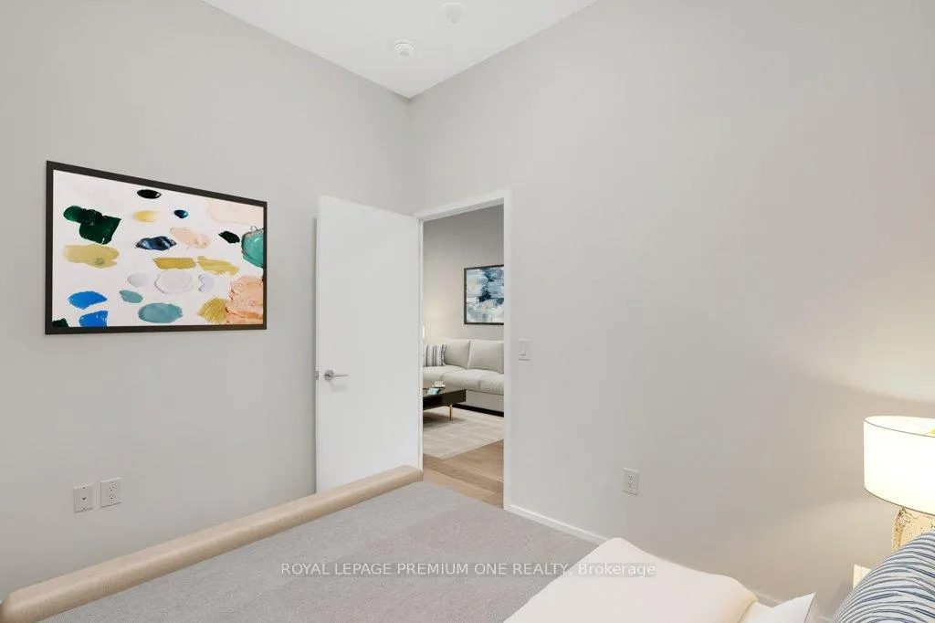 Photo 13 of Unit 106, 10 Honeycrisp Crescent, Vaughan, Vaughan Corporate Centre — HOMEH