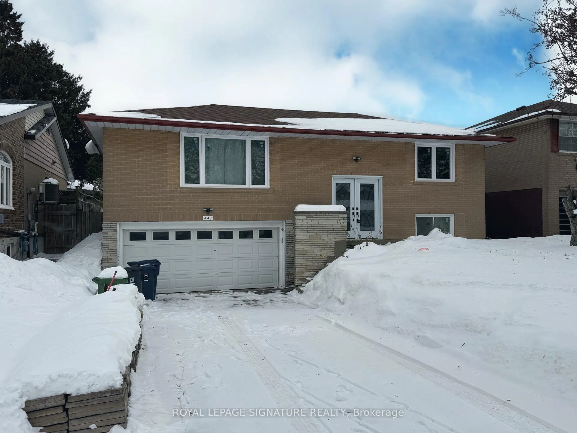Photo 1 of Unit Main, 441 Brimorton Drive, Scarborough, Woburn — HOMEH