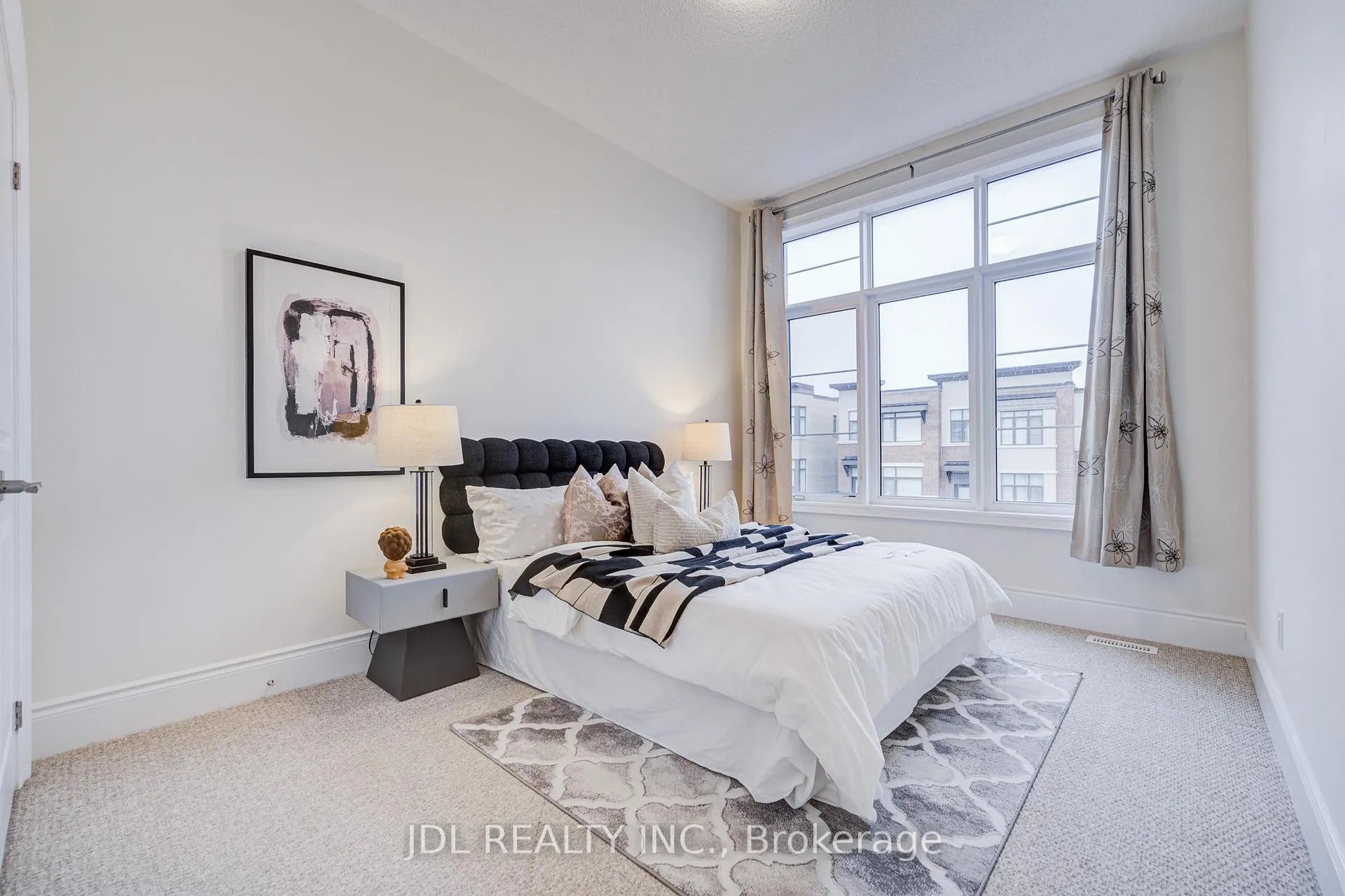 Photo 42 of 94 Carrville Woods Circle, Vaughan, Patterson — HOMEH