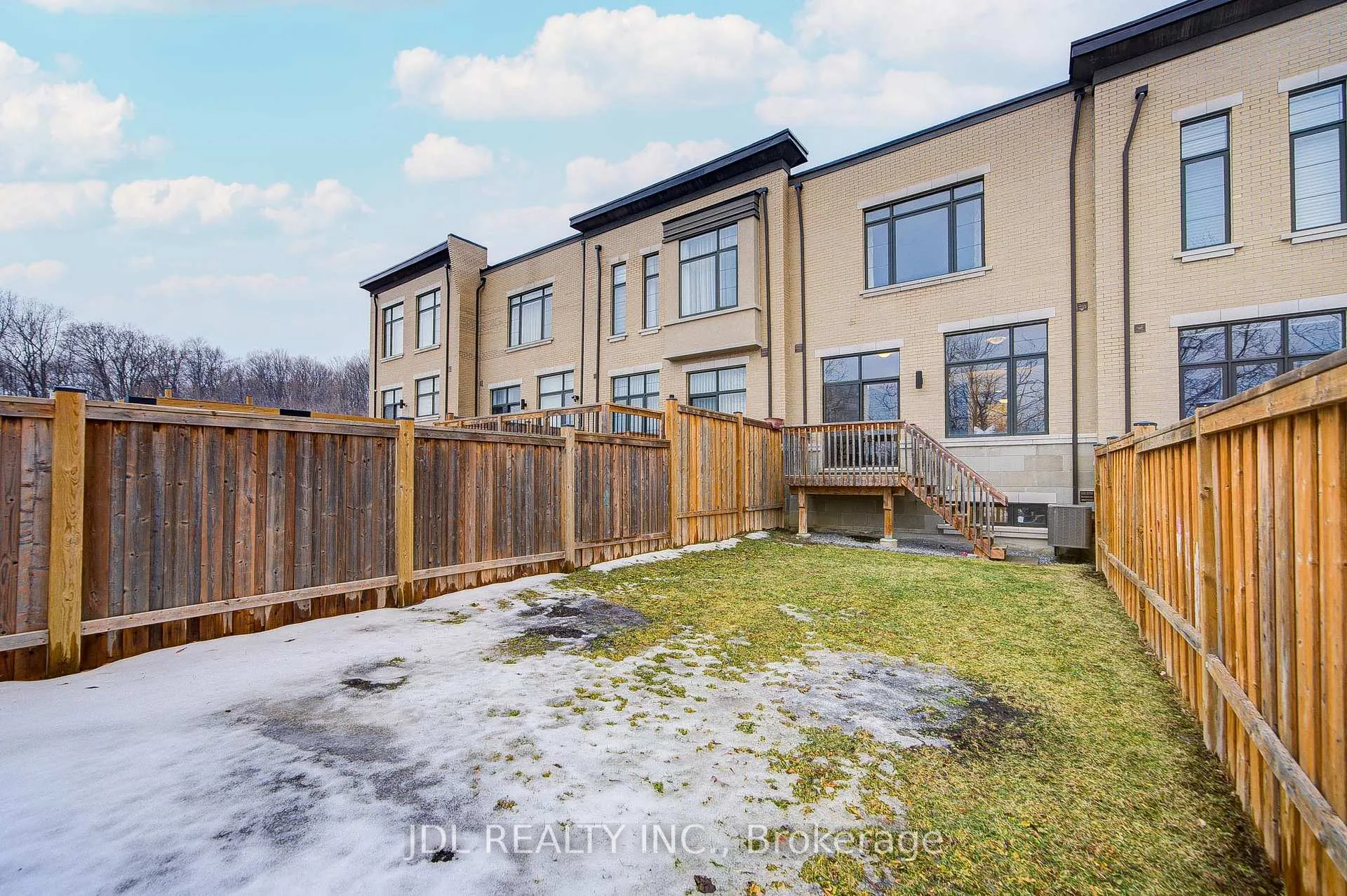 Photo 46 of 94 Carrville Woods Circle, Vaughan, Patterson — HOMEH