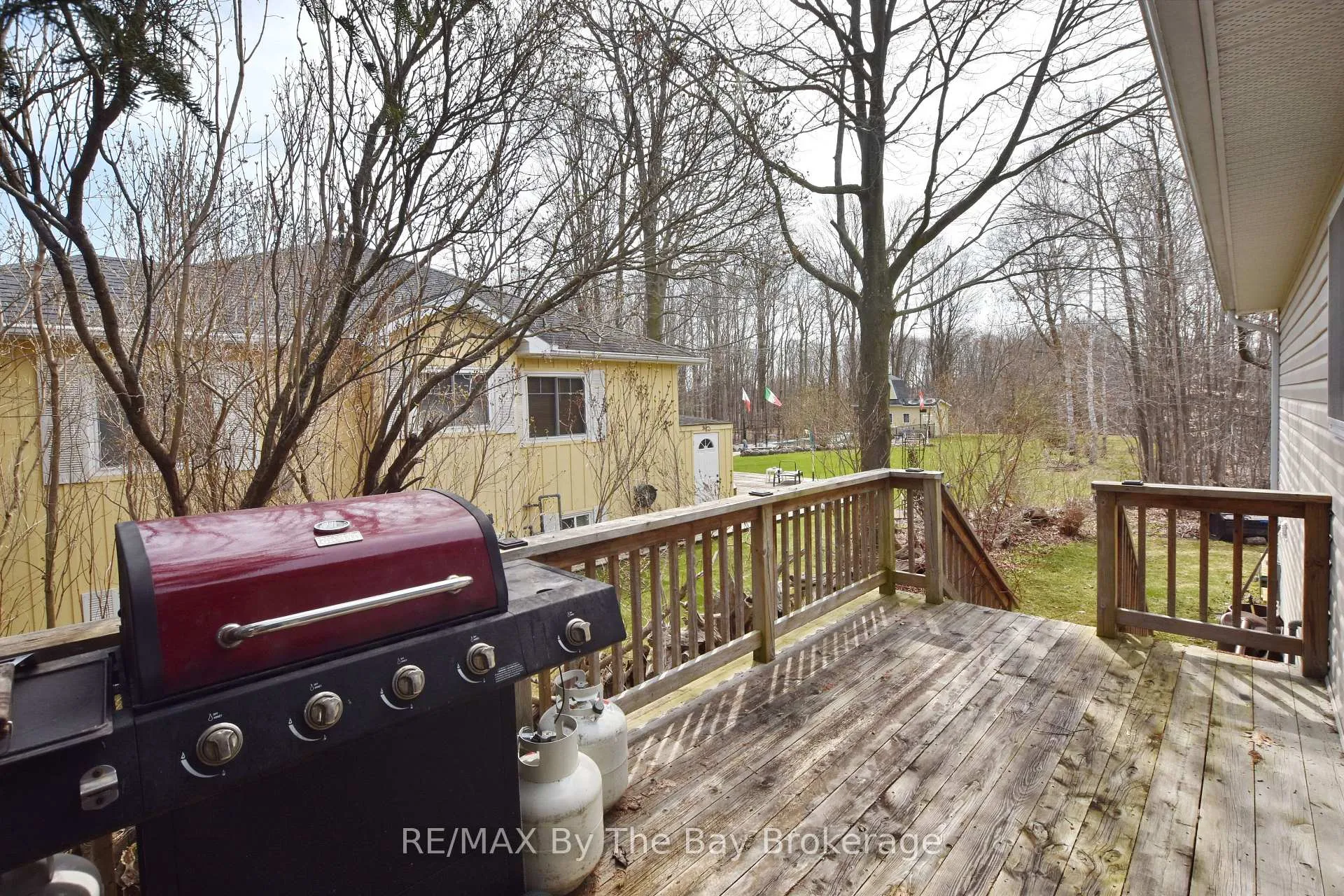 Photo 5 of 8 Pridham Court, Wasaga Beach — HOMEH