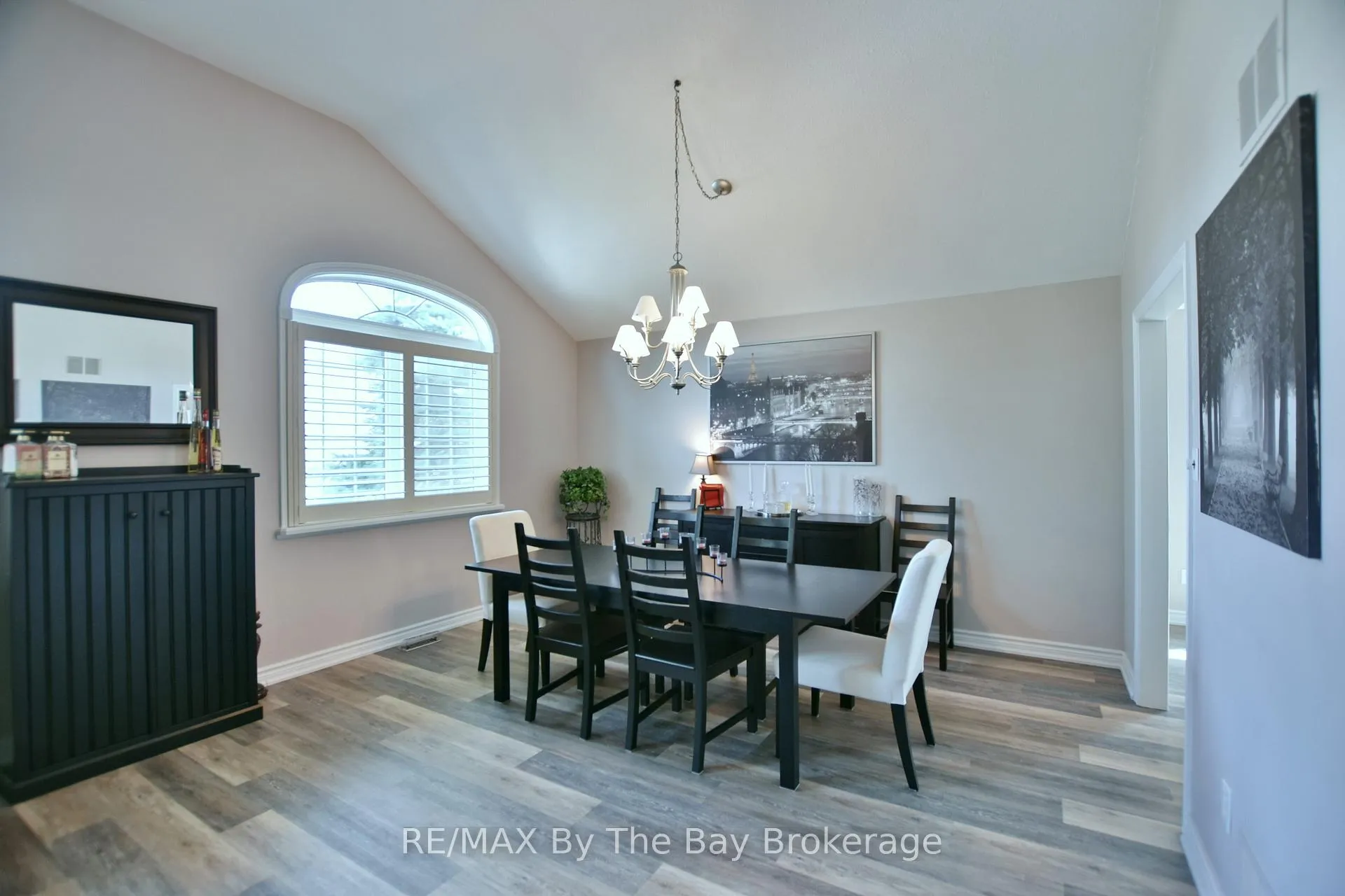 Photo 14 of 8 Pridham Court, Wasaga Beach — HOMEH