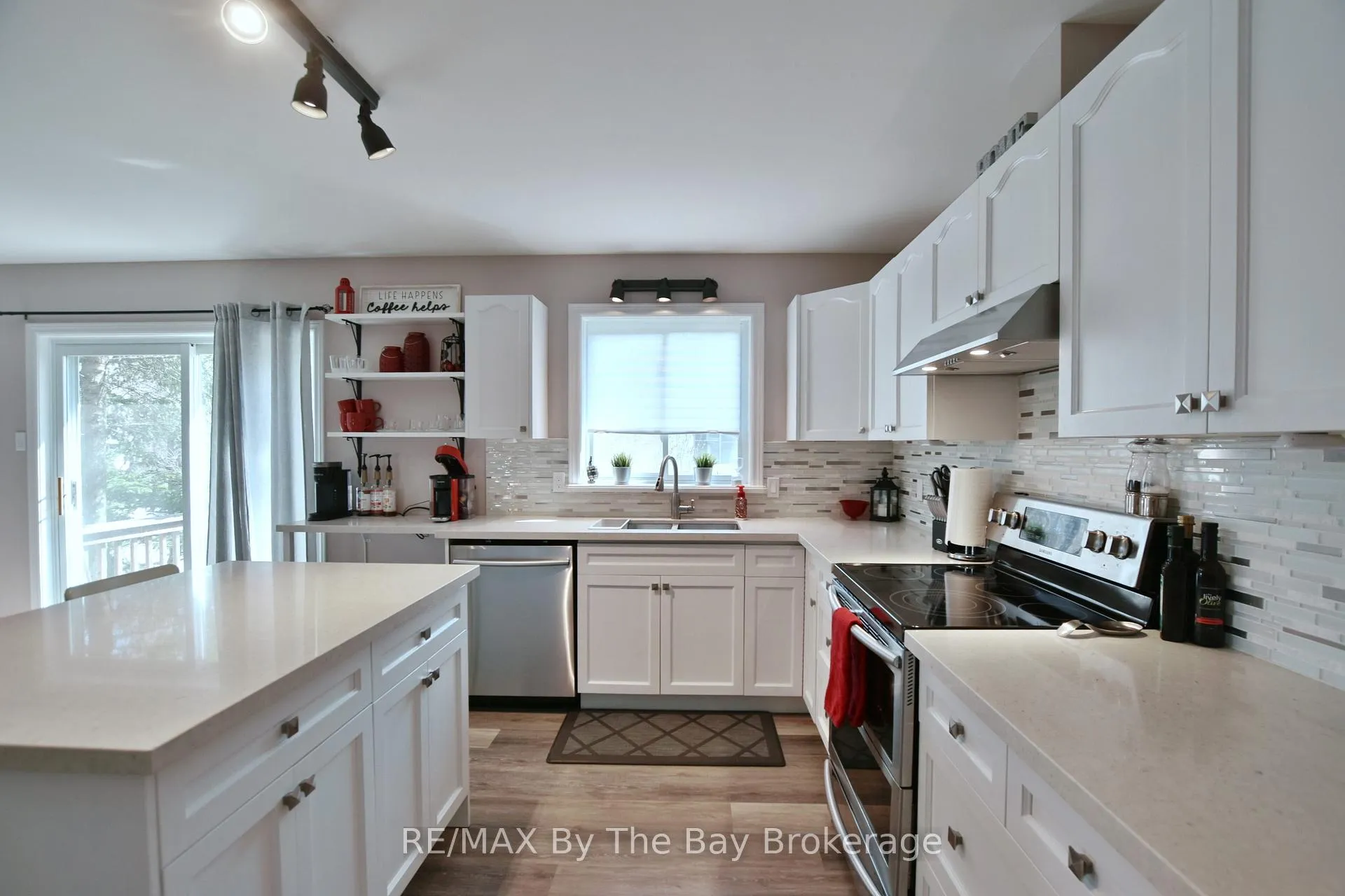 Photo 22 of 8 Pridham Court, Wasaga Beach — HOMEH