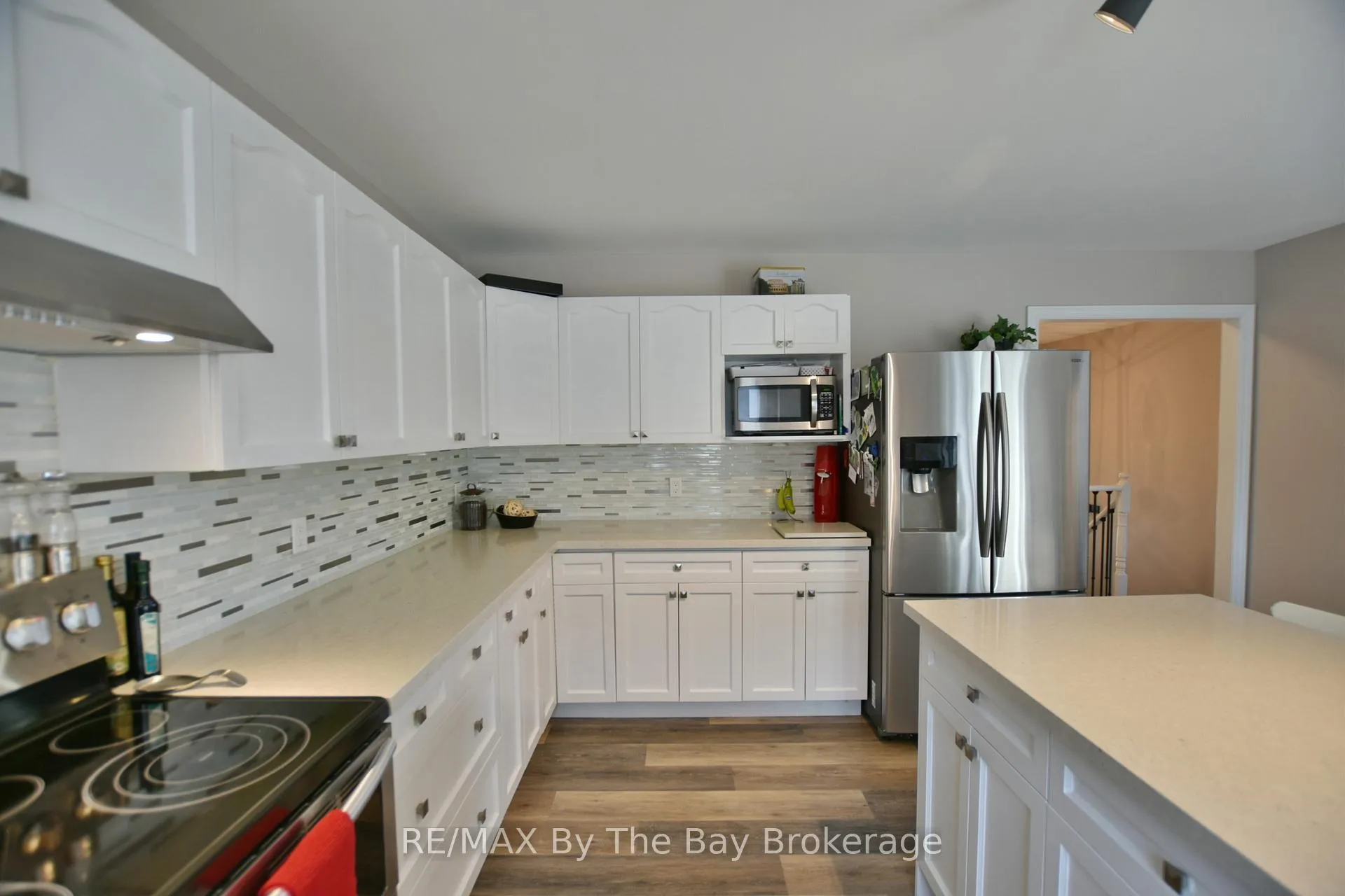 Photo 23 of 8 Pridham Court, Wasaga Beach — HOMEH