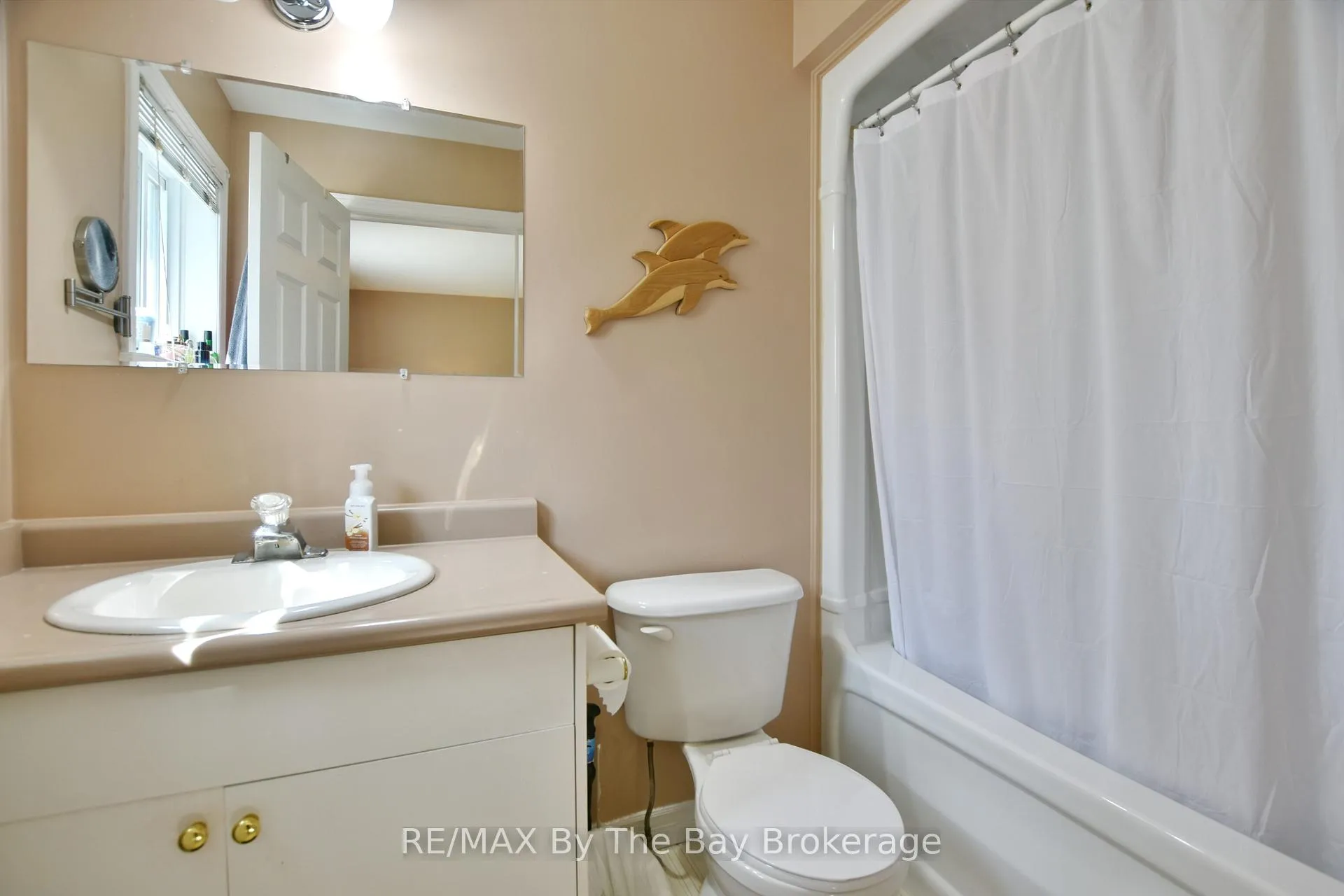 Photo 29 of 8 Pridham Court, Wasaga Beach — HOMEH