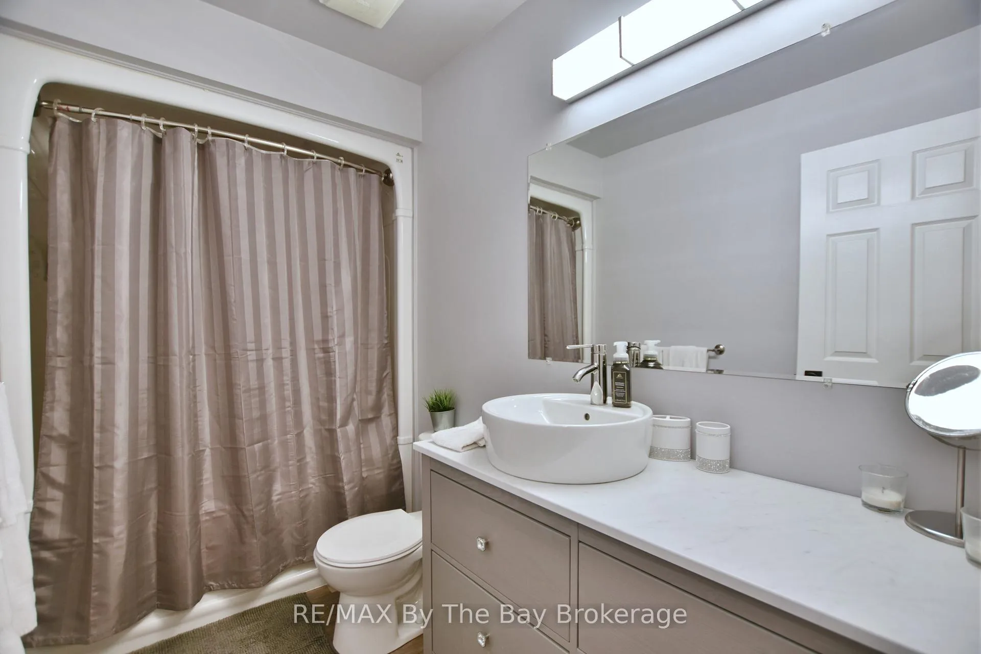 Photo 31 of 8 Pridham Court, Wasaga Beach — HOMEH