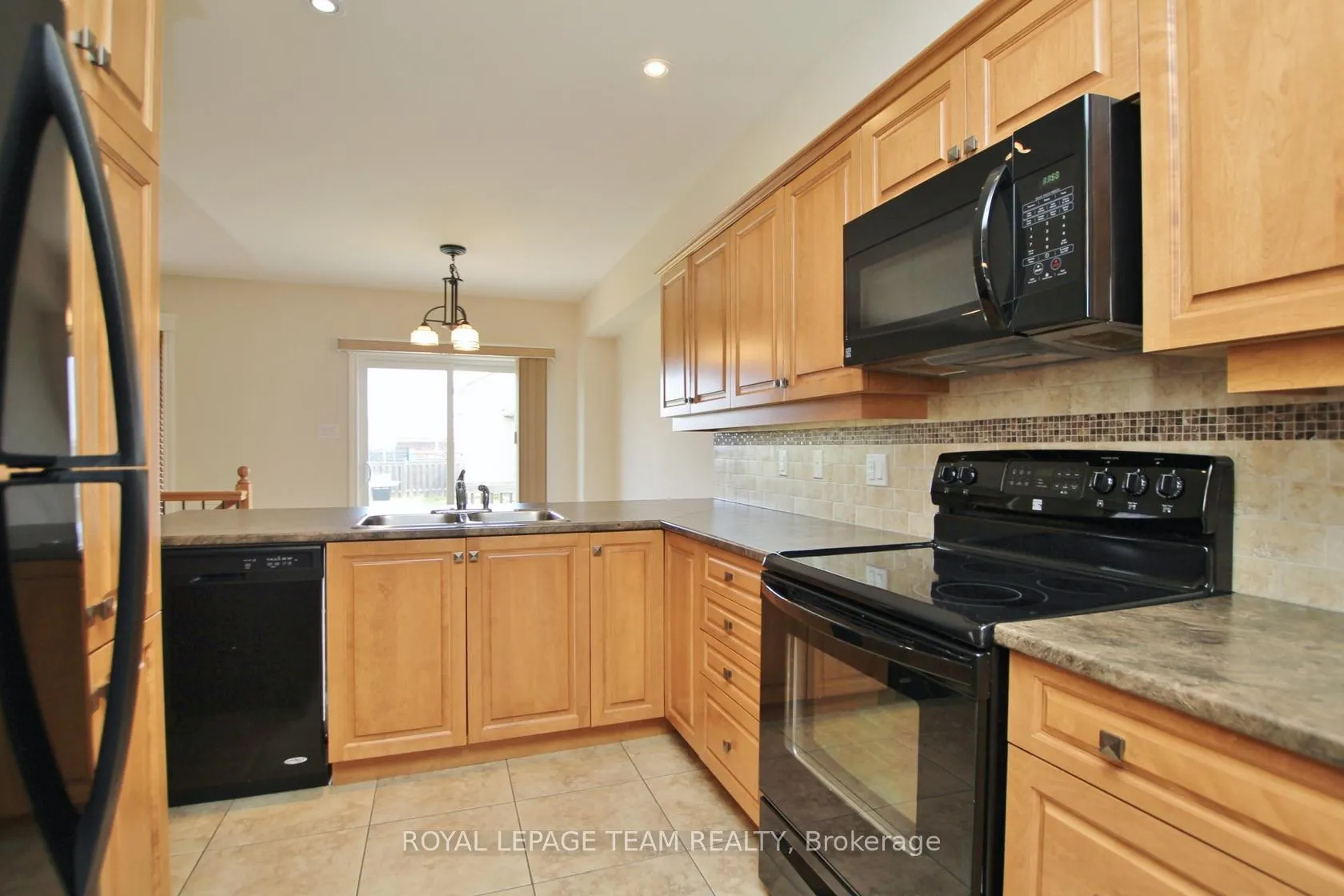 Photo 5 of 1032 Marconi Avenue, Ottawa, Kanata - Morgan's Grant/South March — HOMEH