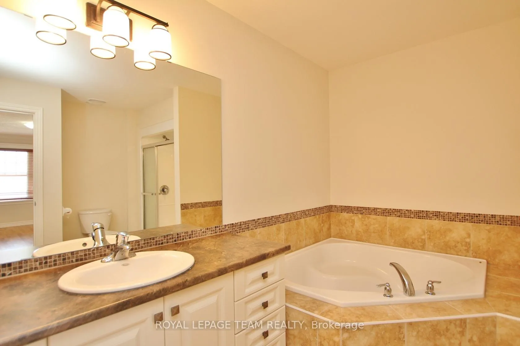 Photo 12 of 1032 Marconi Avenue, Ottawa, Kanata - Morgan's Grant/South March — HOMEH