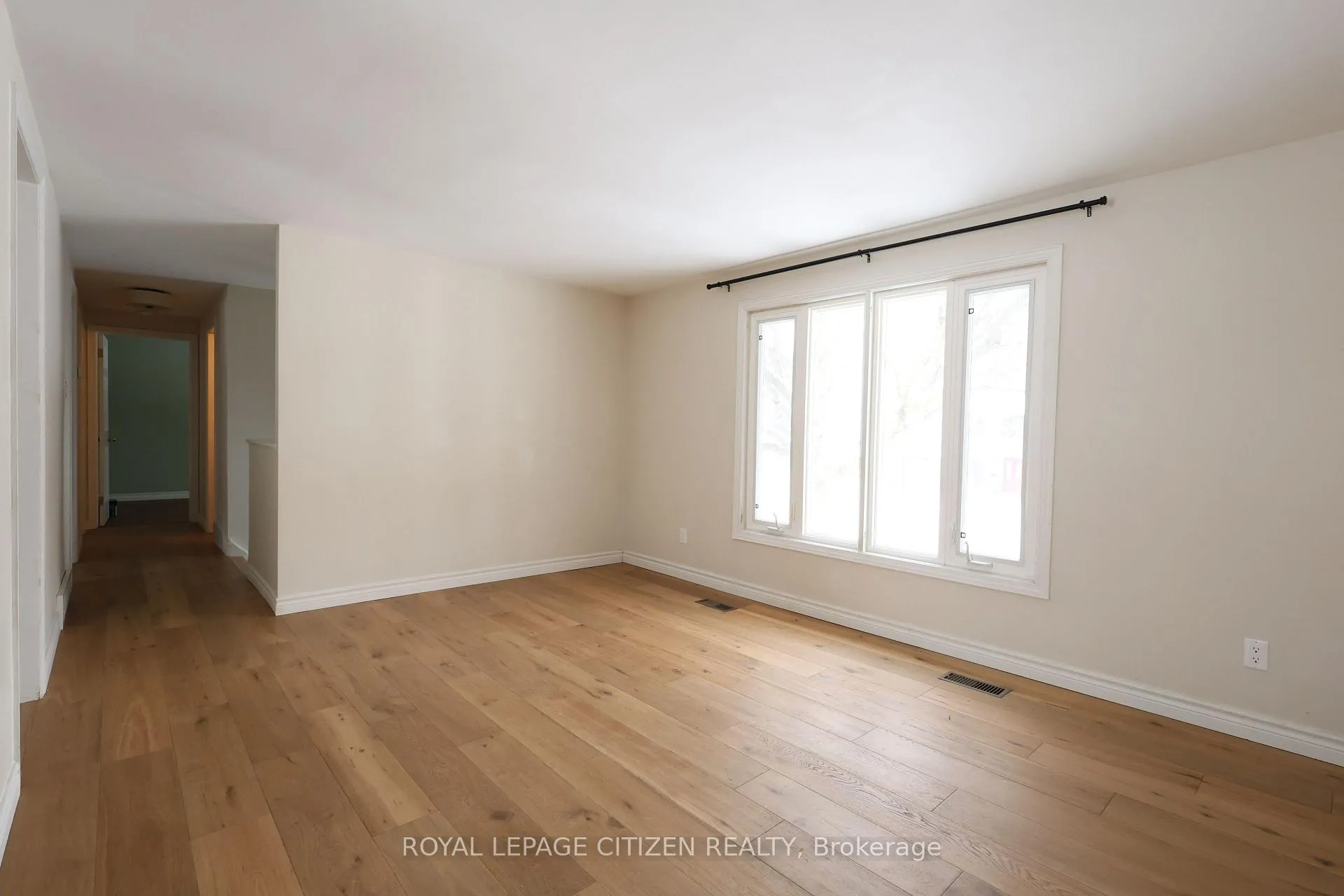 Photo 5 of 82 Steffler Drive, Guelph, Kortright West — HOMEH
