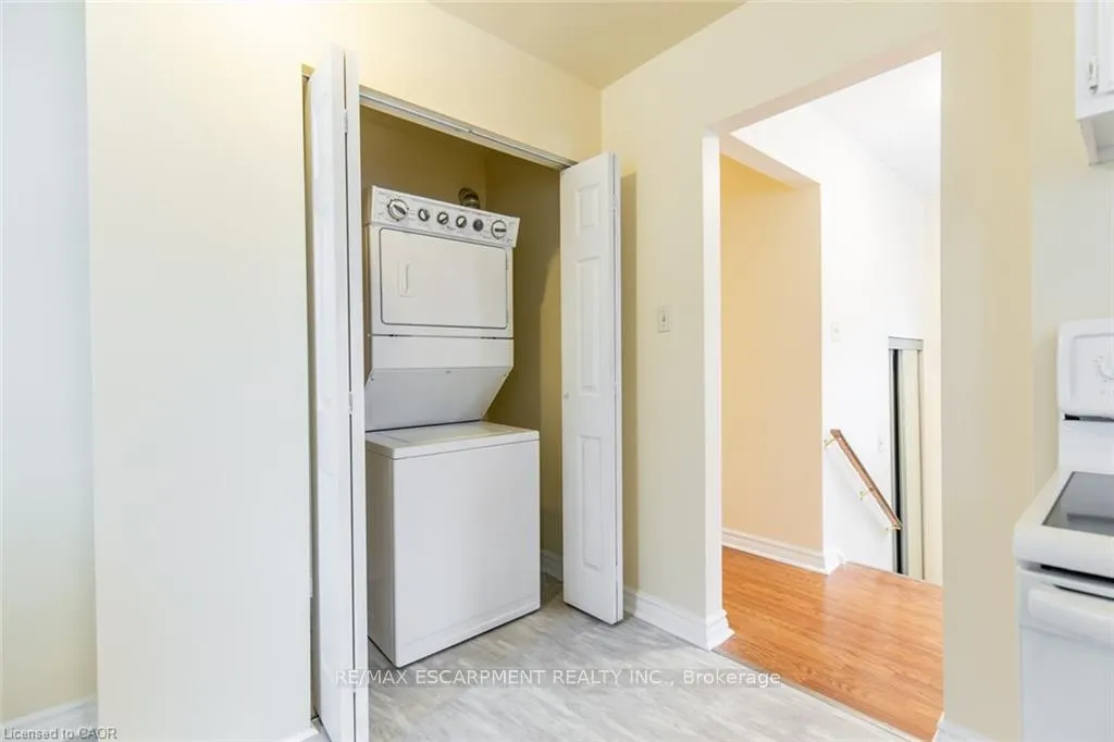 Photo 11 of Unit 1, 16 Garrow Drive, Hamilton, Gourley — HOMEH