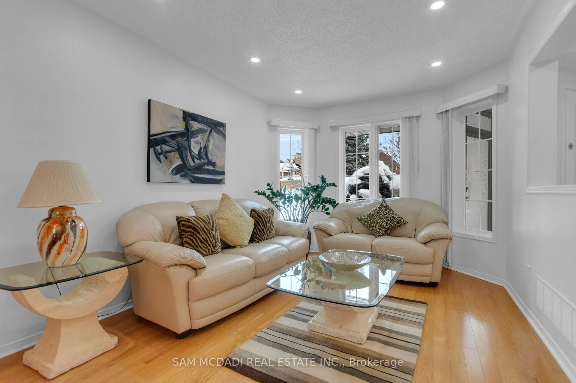 Photo 3 of 22 Nazer Street, Halton Hills, Georgetown — HOMEH