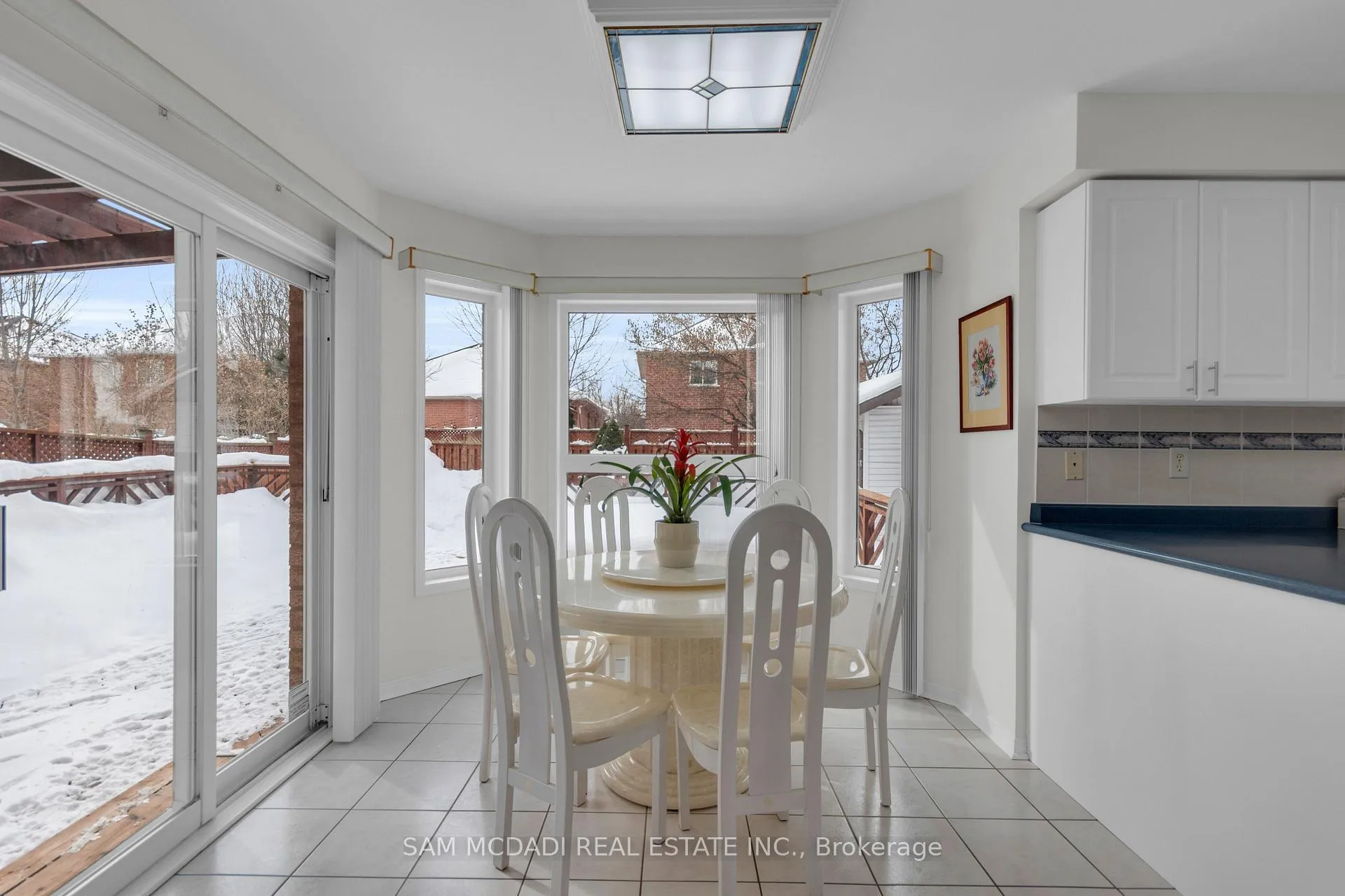 Photo 11 of 22 Nazer Street, Halton Hills, Georgetown — HOMEH