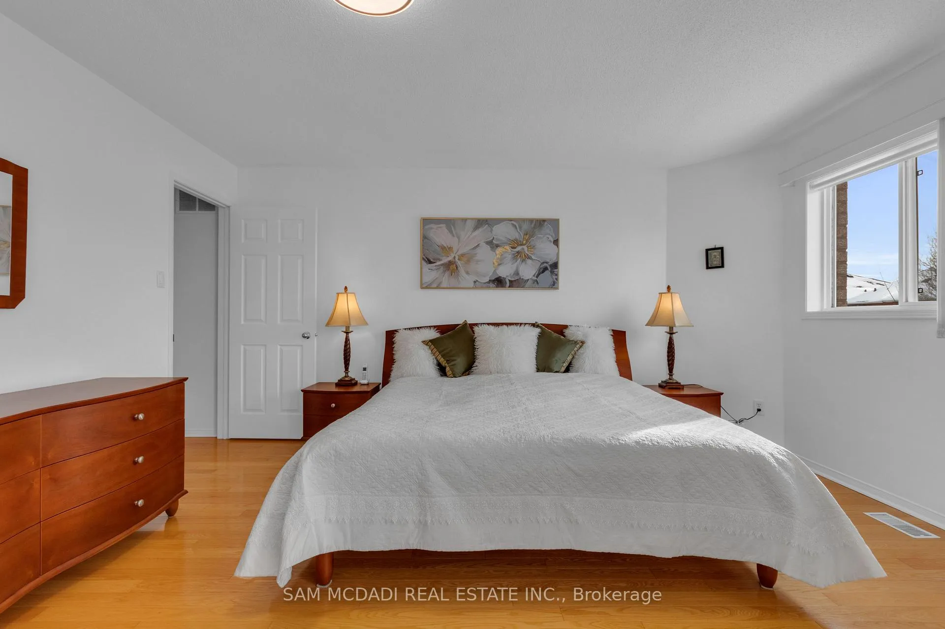 Photo 25 of 22 Nazer Street, Halton Hills, Georgetown — HOMEH