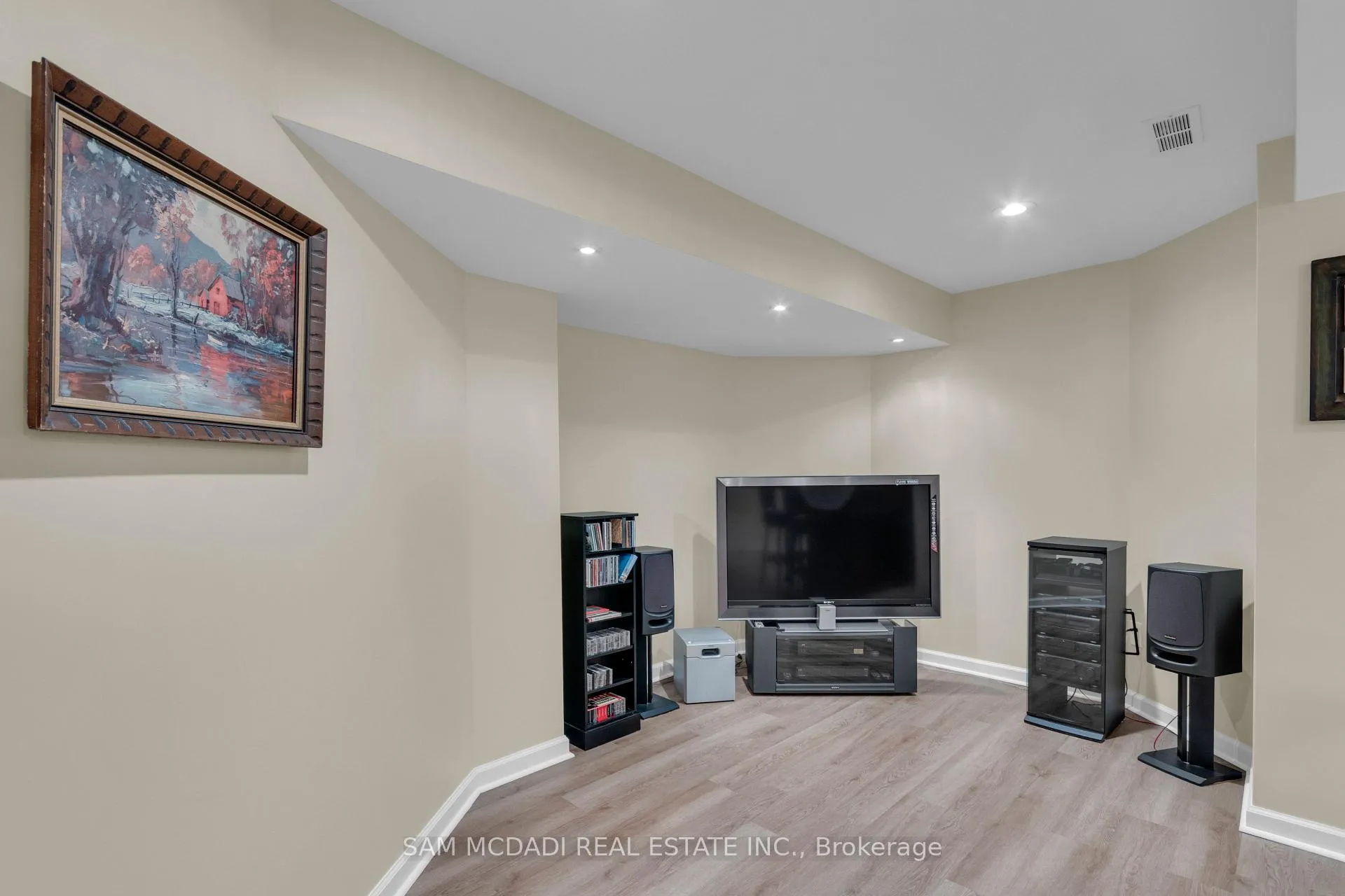 Photo 37 of 22 Nazer Street, Halton Hills, Georgetown — HOMEH