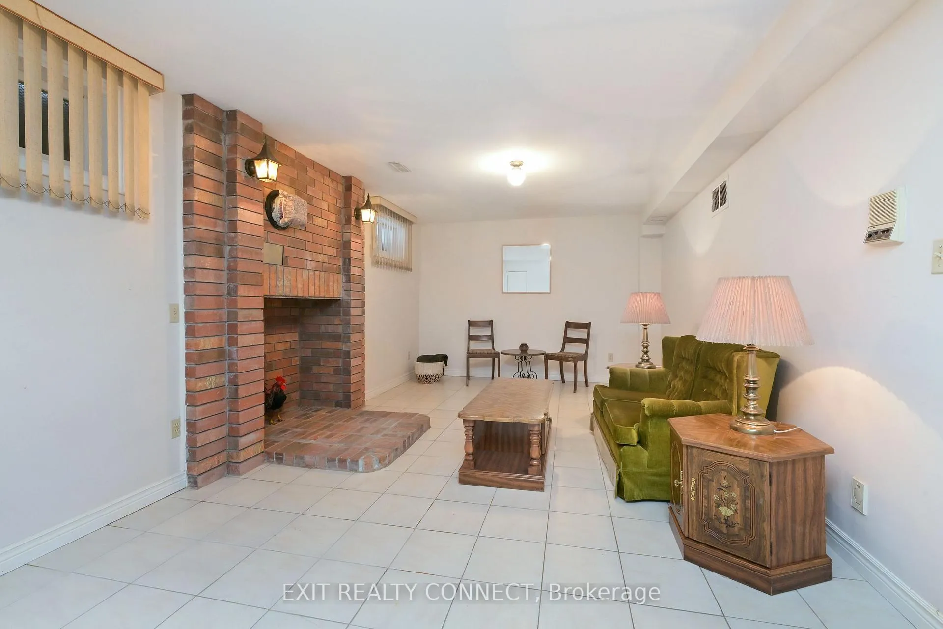 Photo 29 of 303 Forest Drive, Vaughan, West Woodbridge — HOMEH
