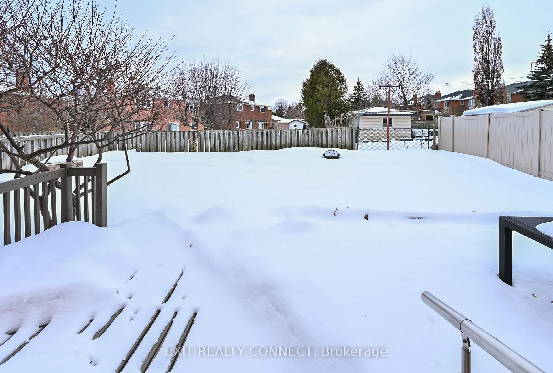 Photo 34 of 303 Forest Drive, Vaughan, West Woodbridge — HOMEH