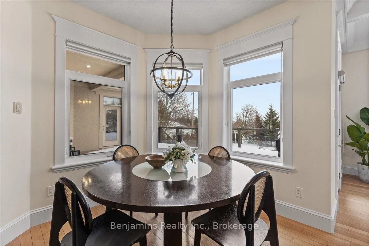 Photo 5 of 86 Canters Close, Kitchener — HOMEH