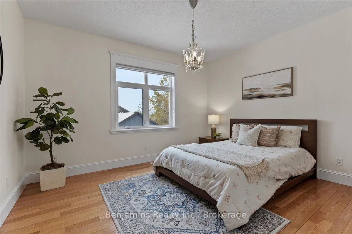 Photo 15 of 86 Canters Close, Kitchener — HOMEH