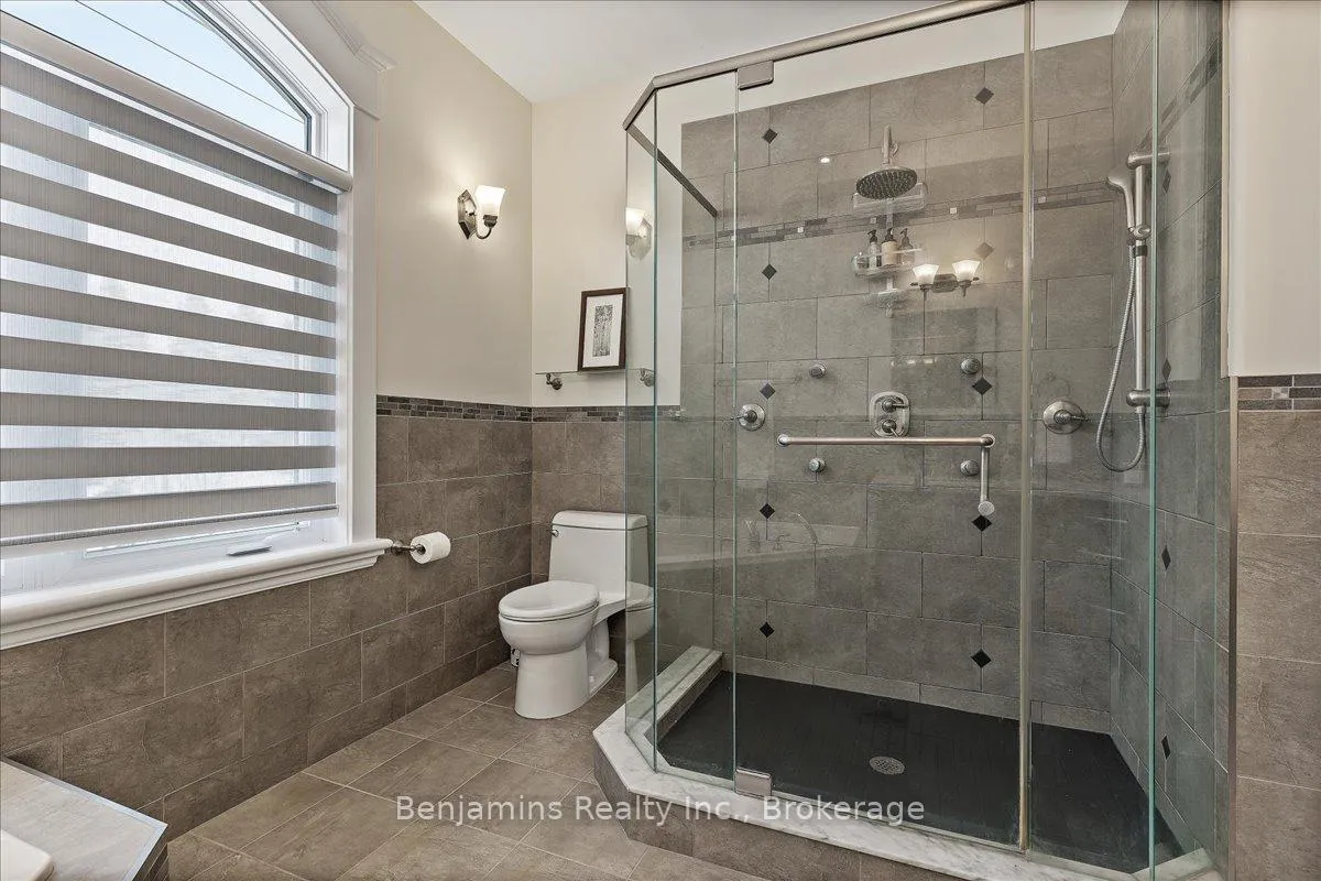 Photo 22 of 86 Canters Close, Kitchener — HOMEH