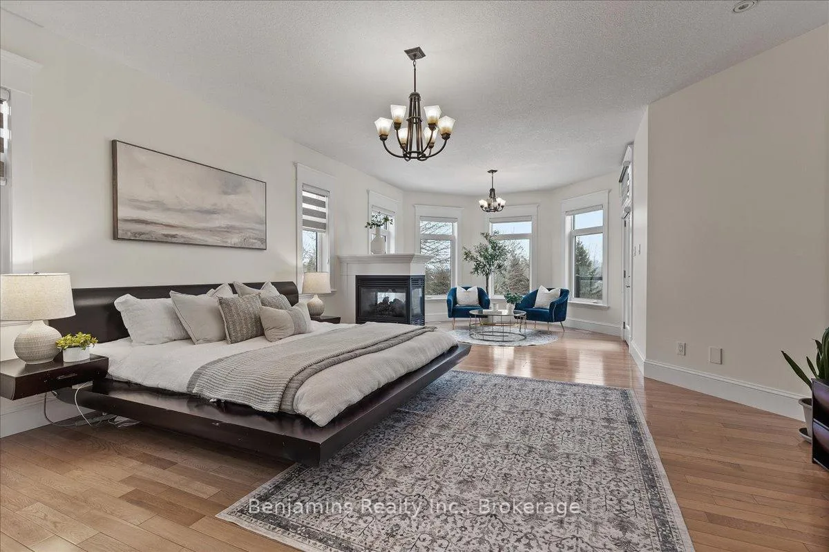 Photo 23 of 86 Canters Close, Kitchener — HOMEH