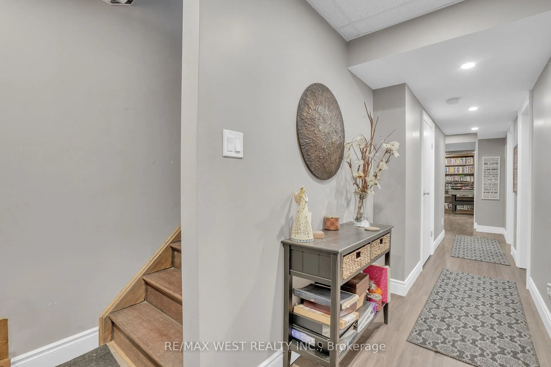 Photo 11 of 173 Prince William Way, Barrie, Innis-Shore — HOMEH