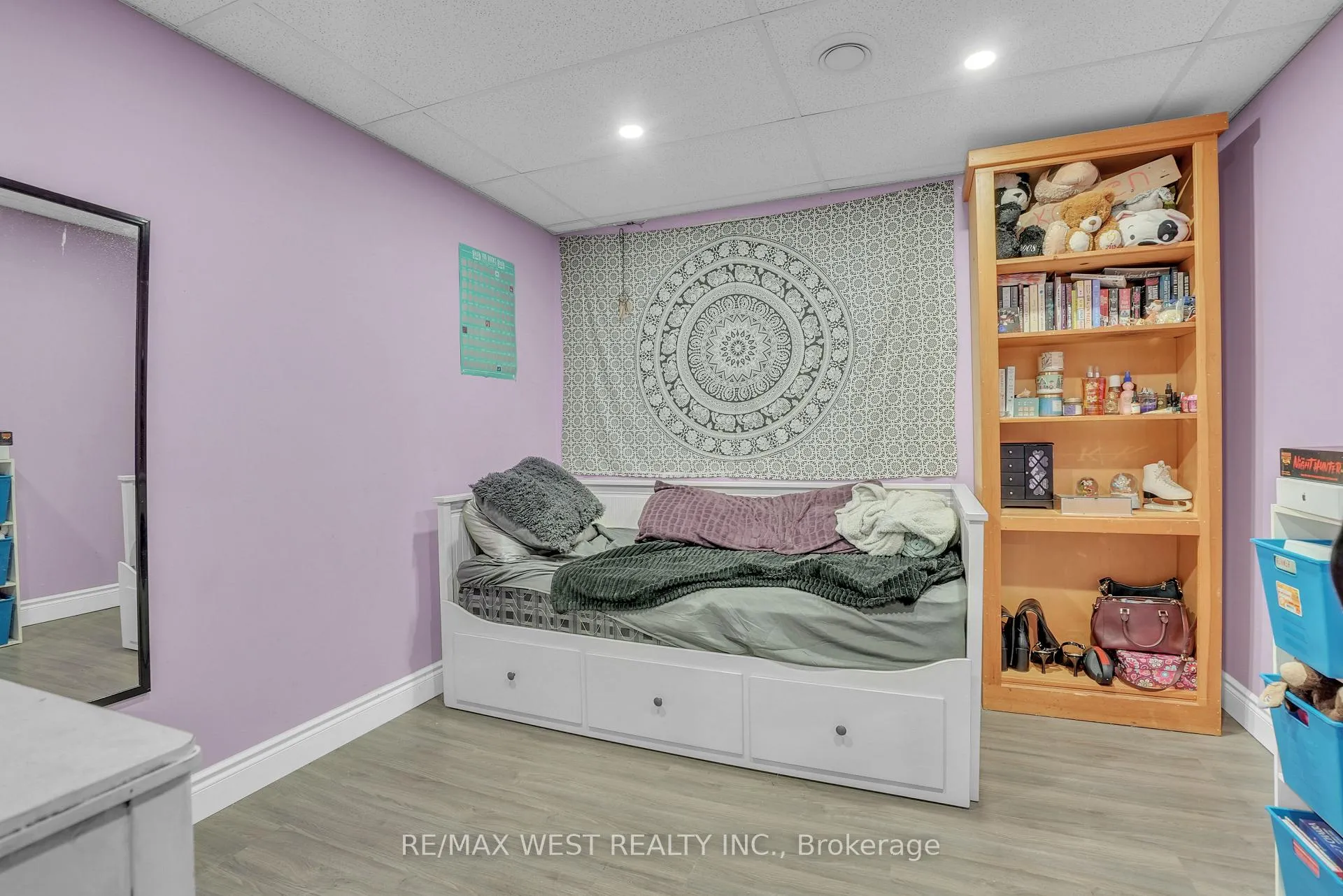 Photo 13 of 173 Prince William Way, Barrie, Innis-Shore — HOMEH